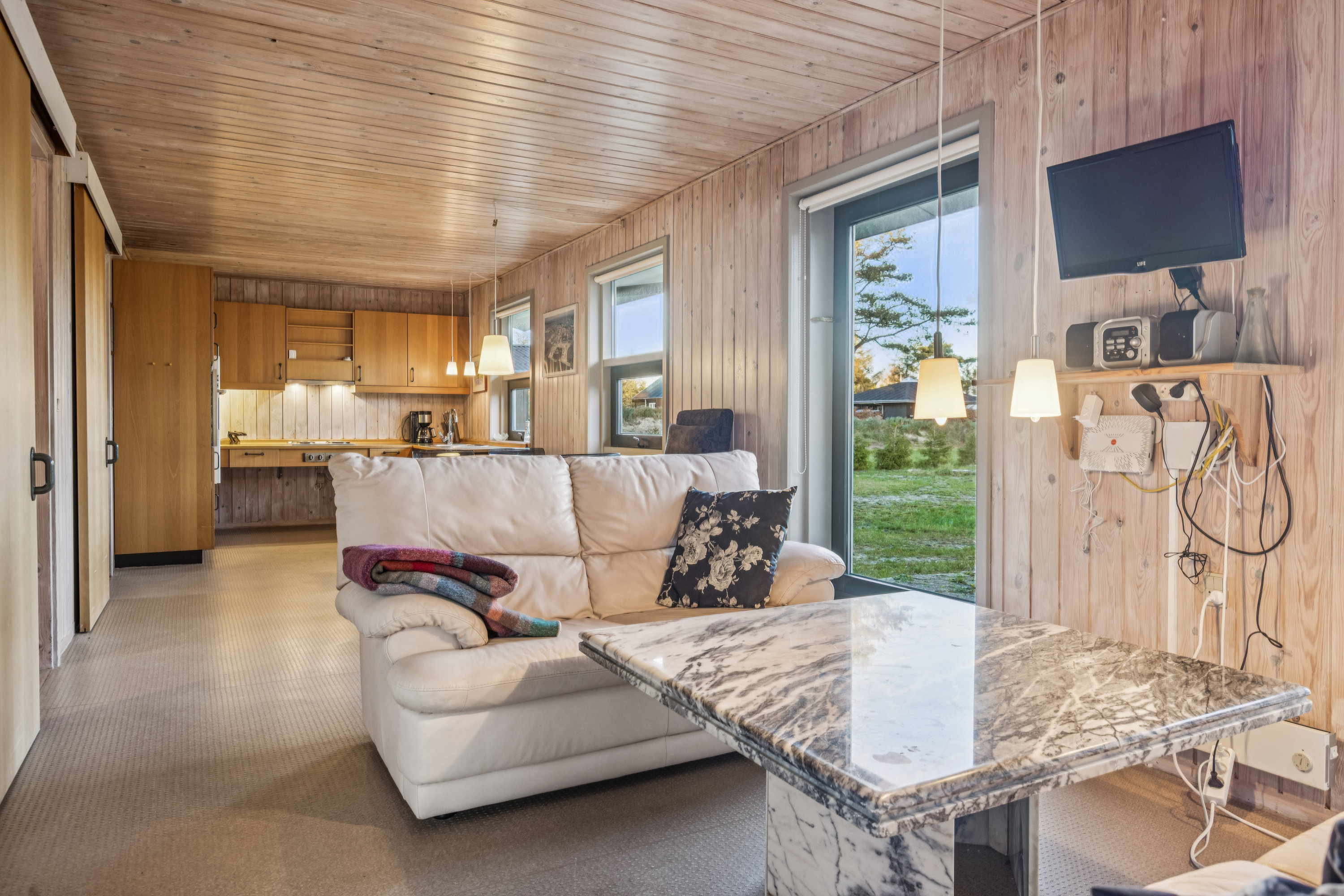 Fremhævet stue billede i fuldskærmstilstand. Billede af Fyrvej 6, Bisnap, 9370 Hals