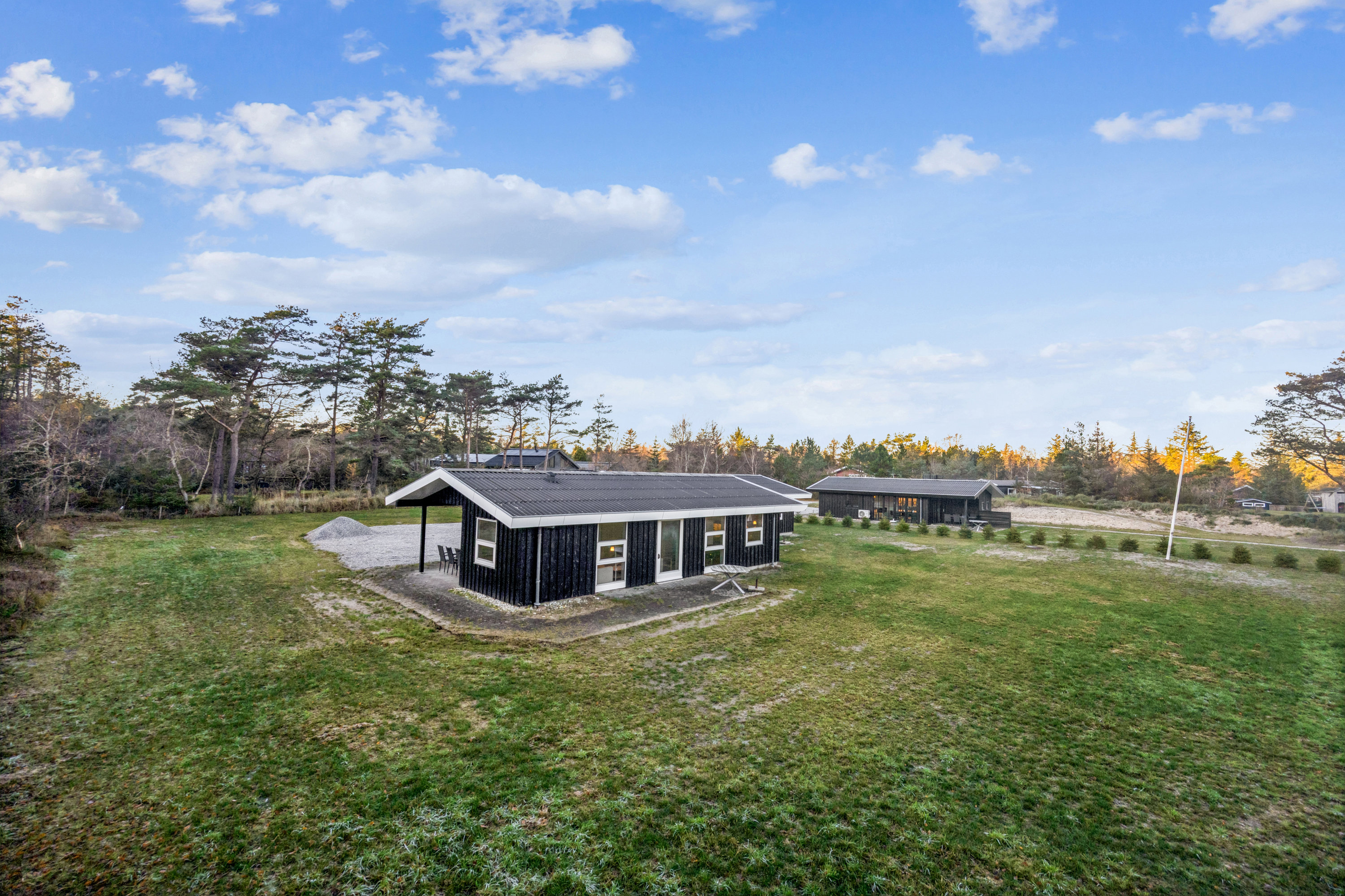 Fremhævet andet billede i fuldskærmstilstand. Billede af Fyrvej 6, Bisnap, 9370 Hals