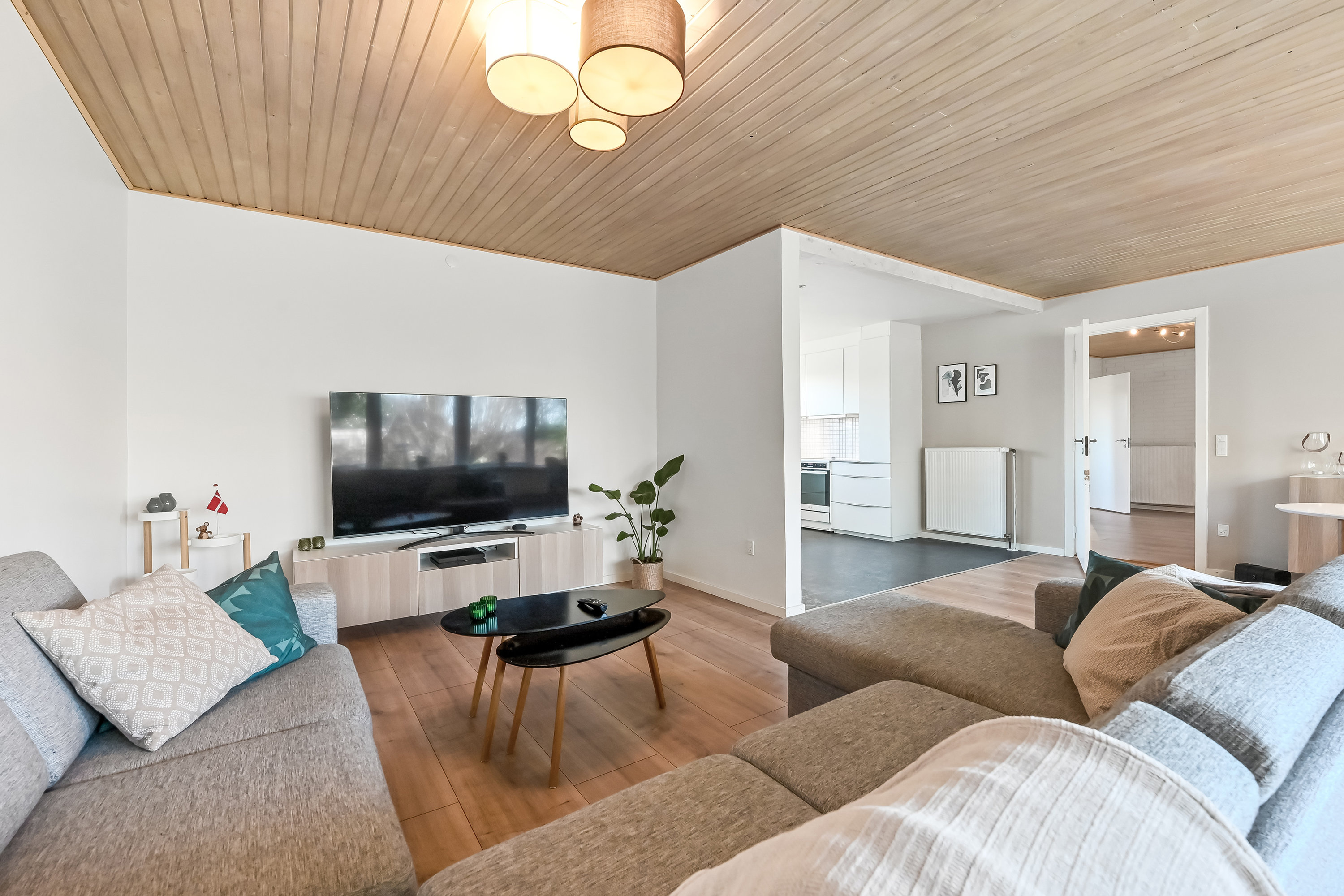 Fremhævet stue billede i fuldskærmstilstand. Billede af Gjellerupbakken 18, Gjellerup, 7400 Herning