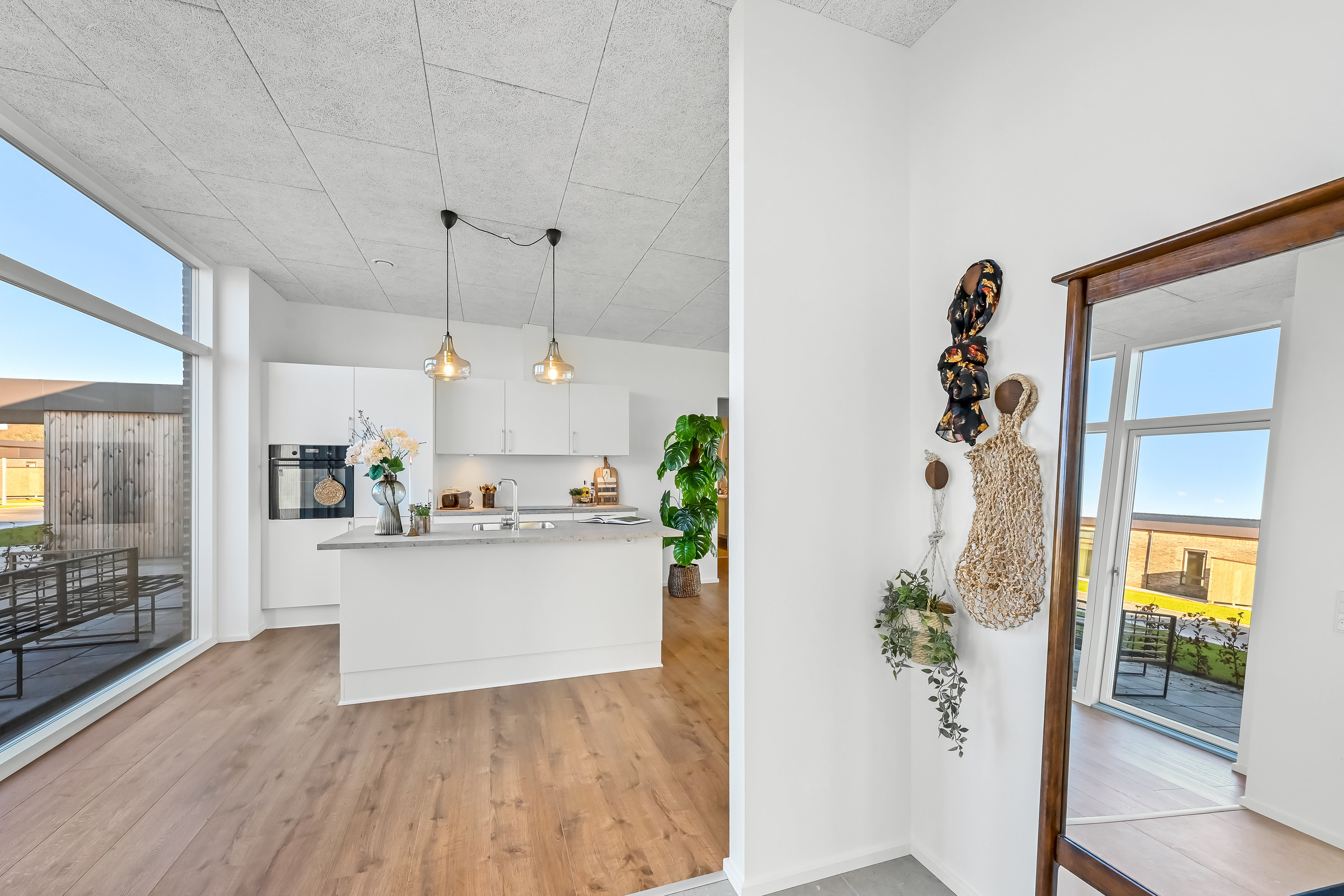 Fremhævet entré billede i fuldskærmstilstand. Billede af Tavlund Allé 6, Lind, 7400 Herning