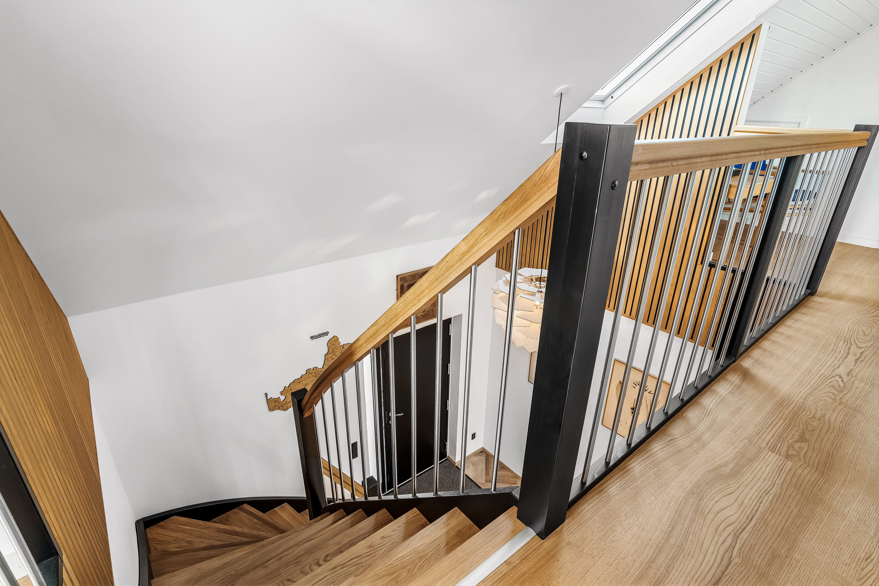 Fremhævet trappe billede i fuldskærmstilstand. Billede af Mejdalvej 48, 7500 Holstebro