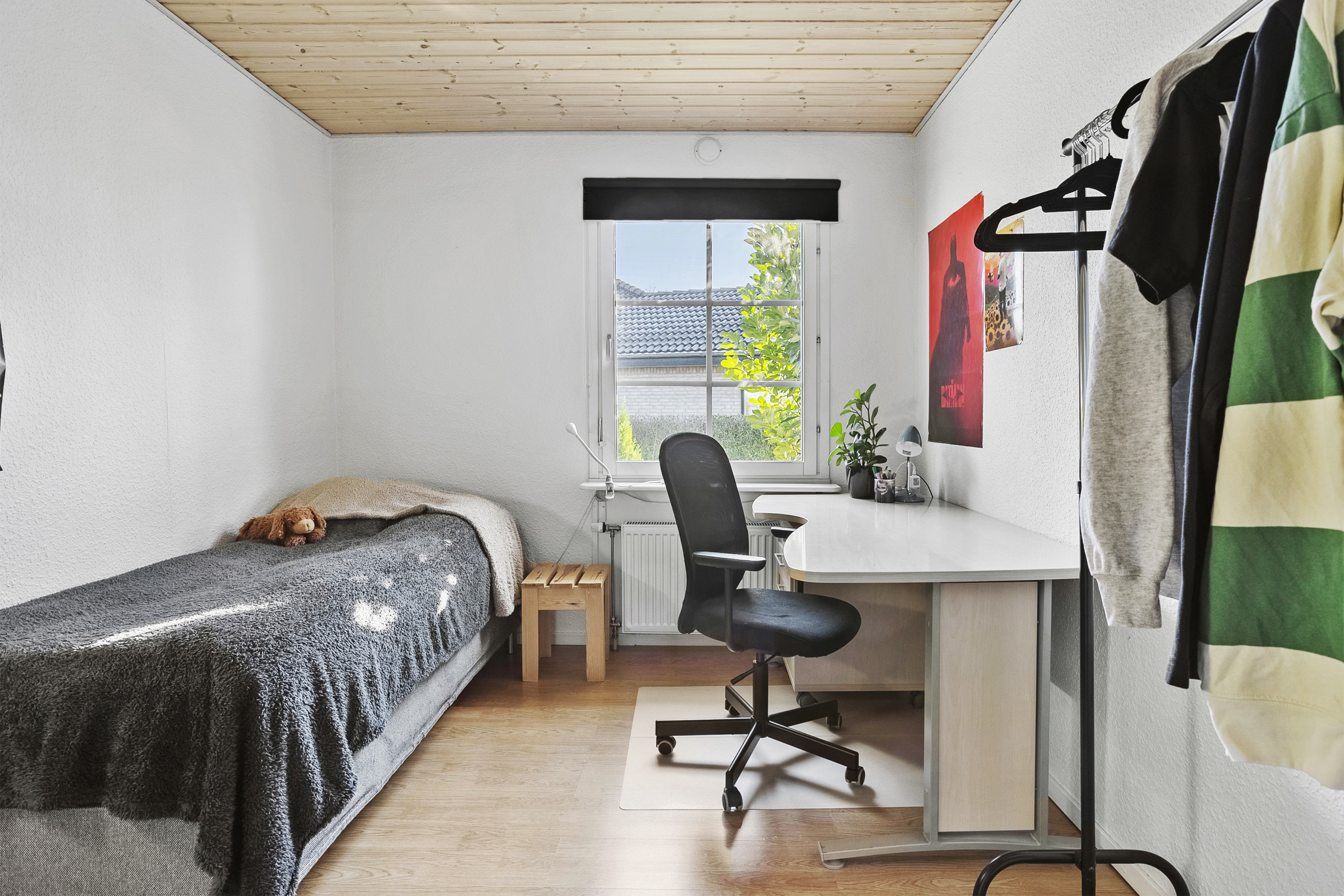 Fremhævet soveværelse billede i fuldskærmstilstand. Billede af Villesholmvænget 8, 6621 Gesten