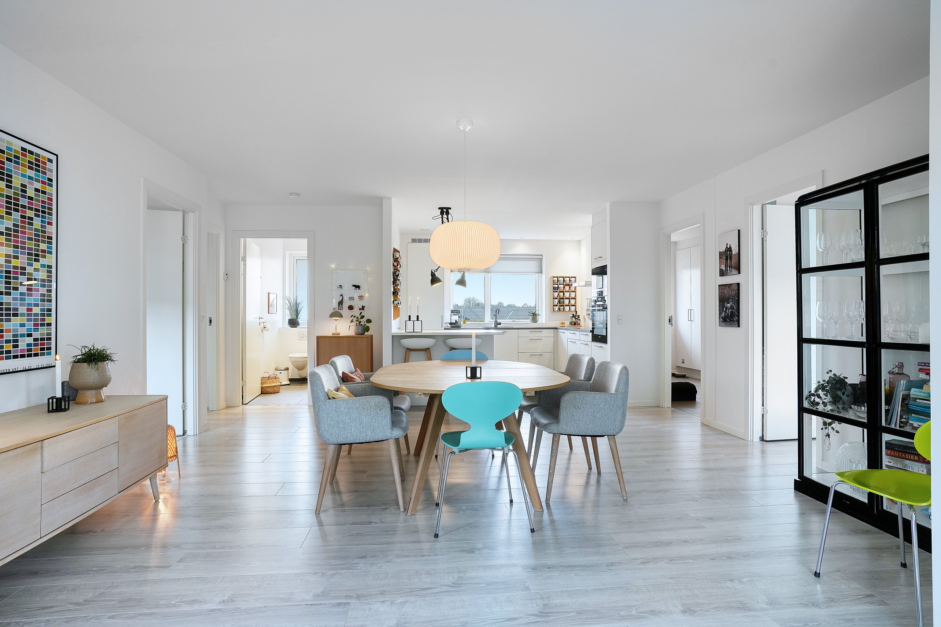 Fremhævet spisestue billede i fuldskærmstilstand. Billede af Frugtlunden 65, 3450 Allerød