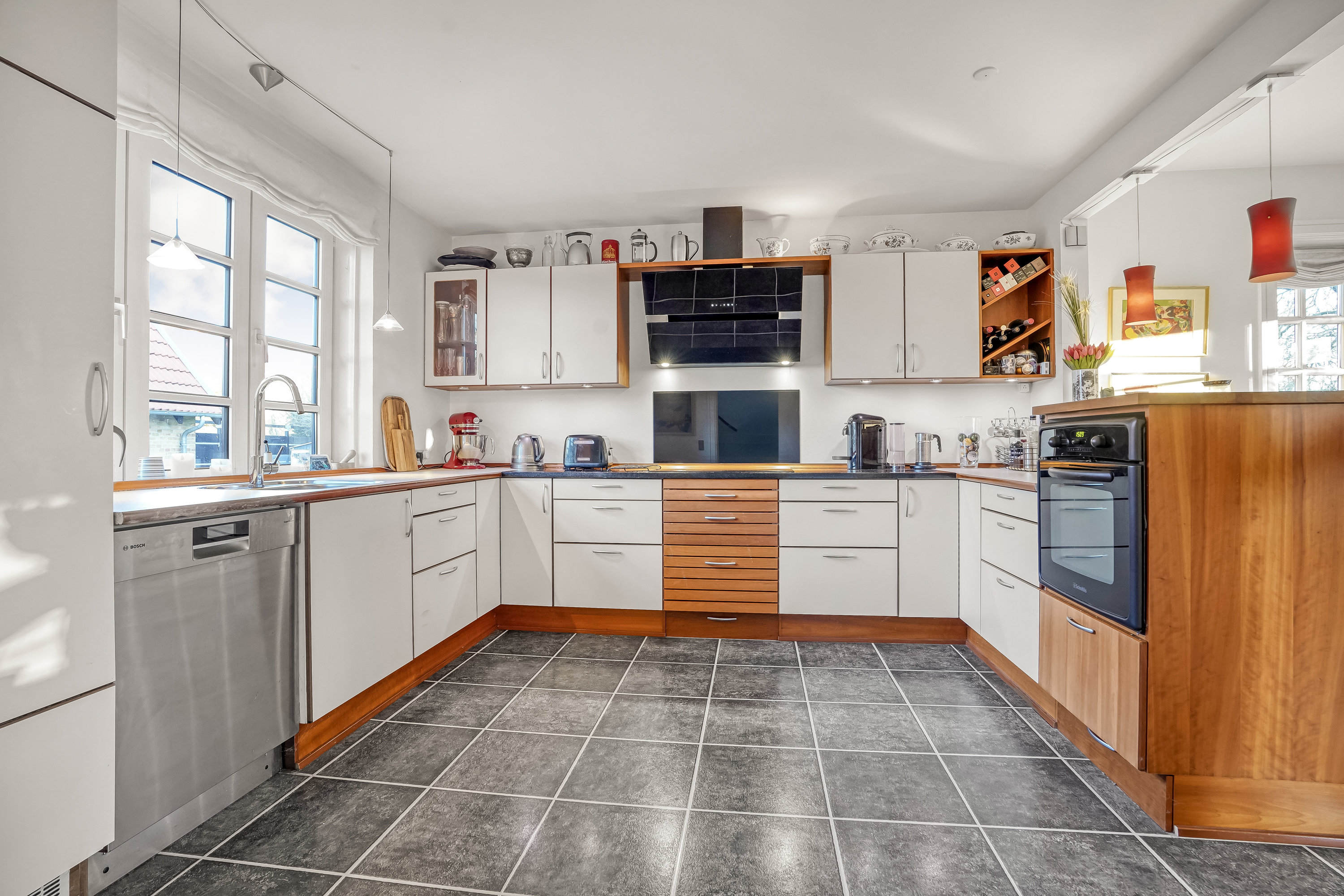 Fremhævet køkken billede i fuldskærmstilstand. Billede af Slettensvej 288, Lumby, 5270 Odense N