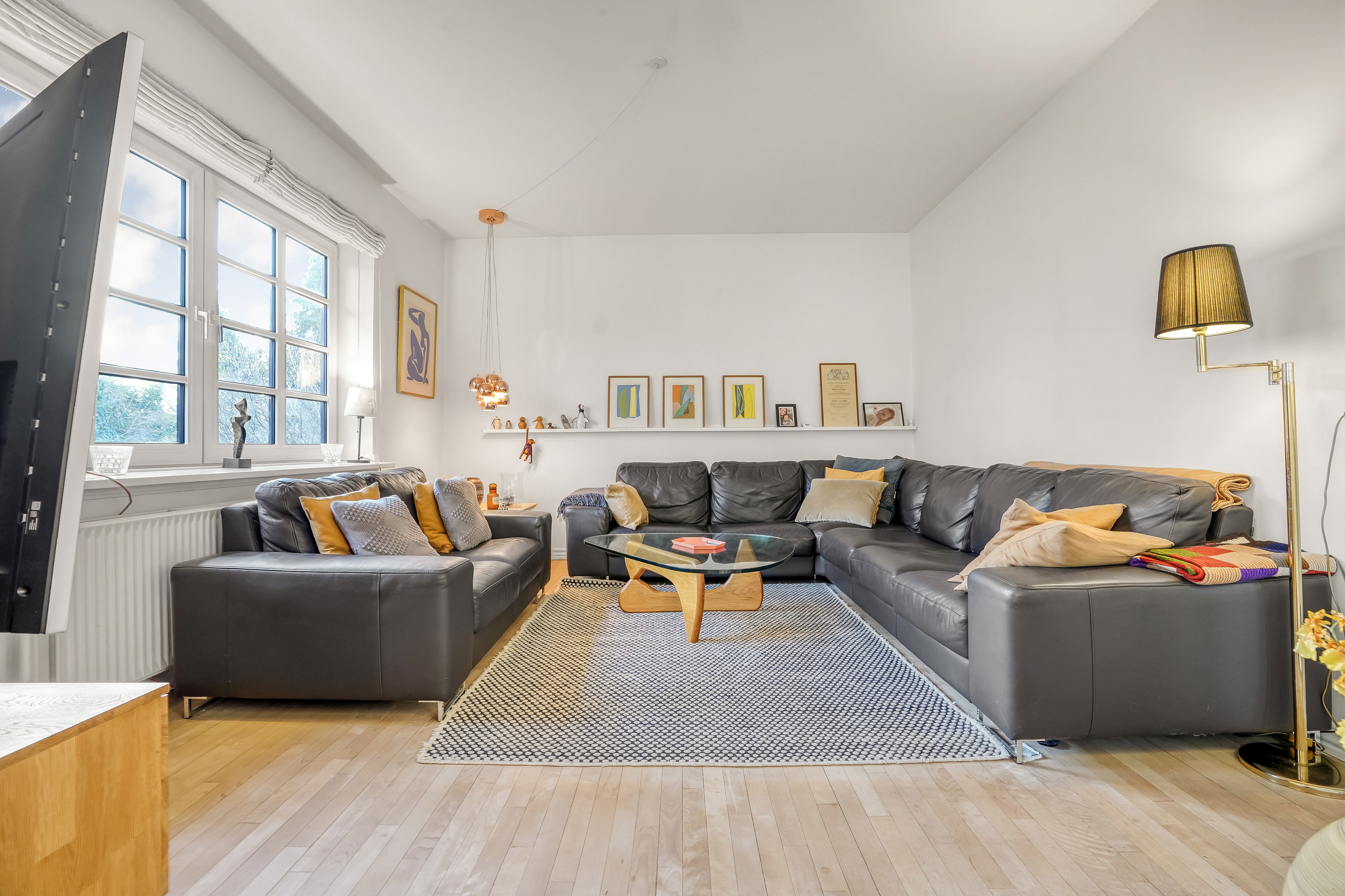 Fremhævet stue billede i fuldskærmstilstand. Billede af Slettensvej 288, Lumby, 5270 Odense N