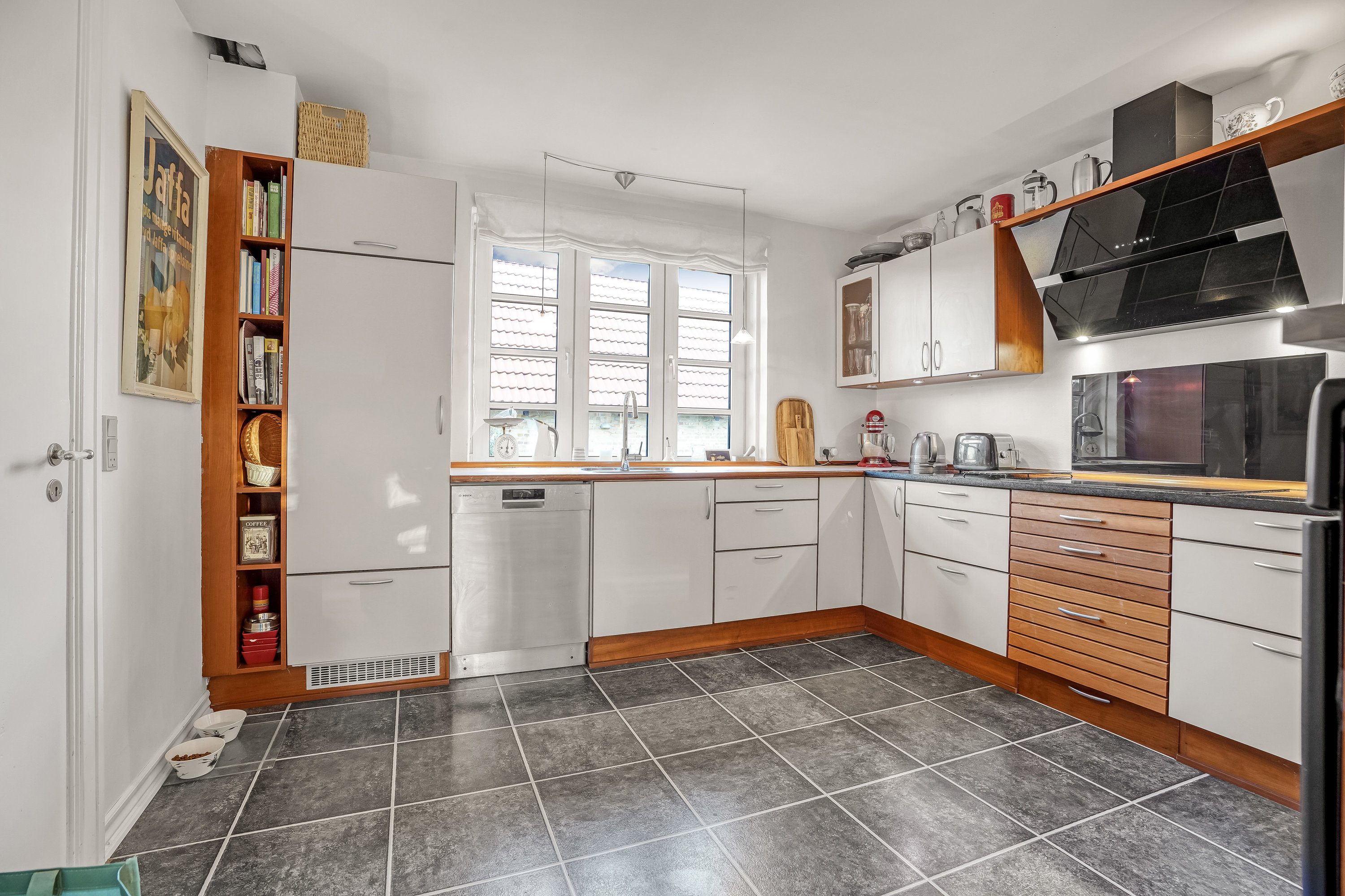 Fremhævet køkken billede i fuldskærmstilstand. Billede af Slettensvej 288, Lumby, 5270 Odense N