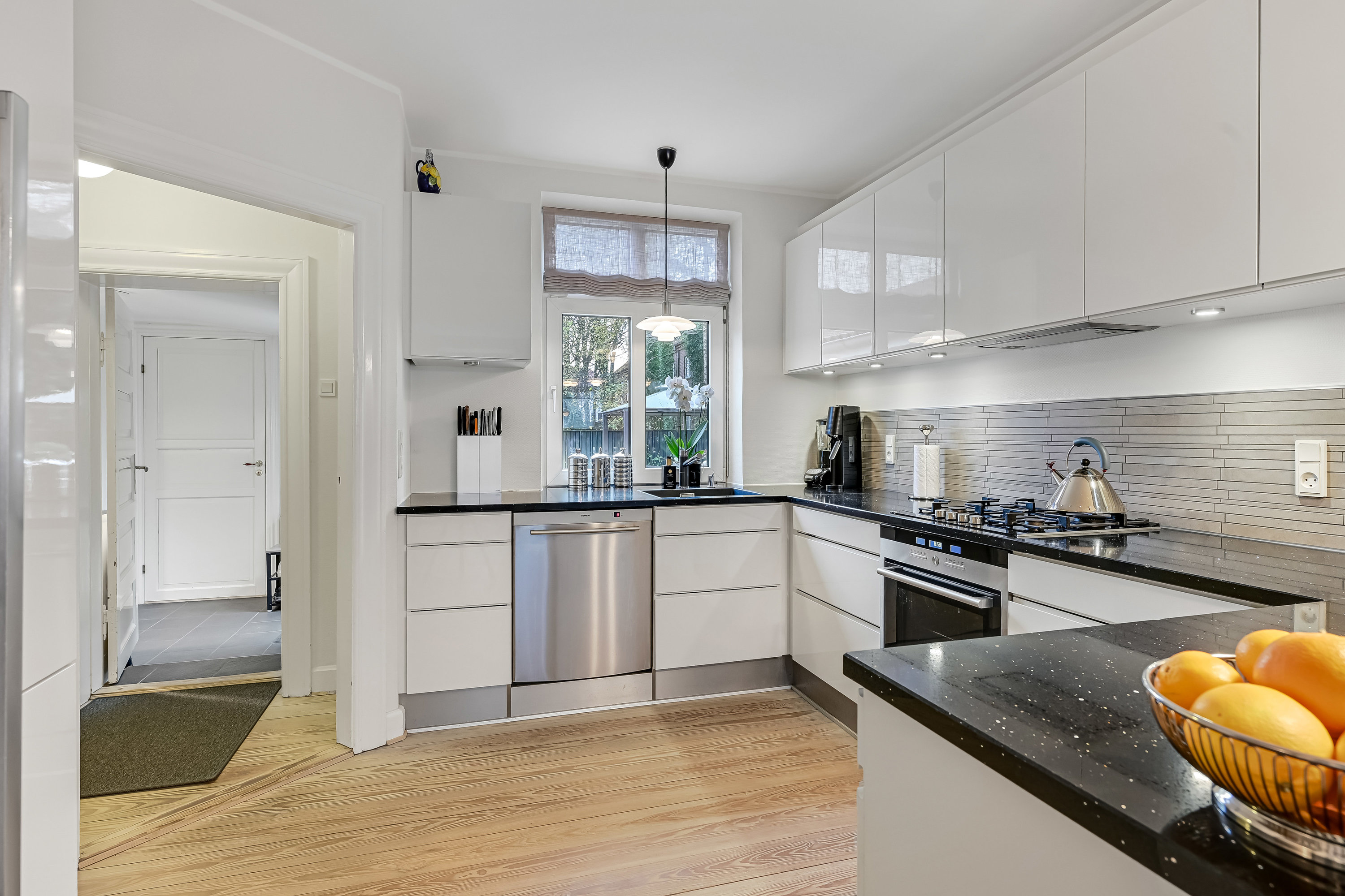 Fremhævet køkken billede i fuldskærmstilstand. Billede af Banegårdsvej 30, 7200 Grindsted