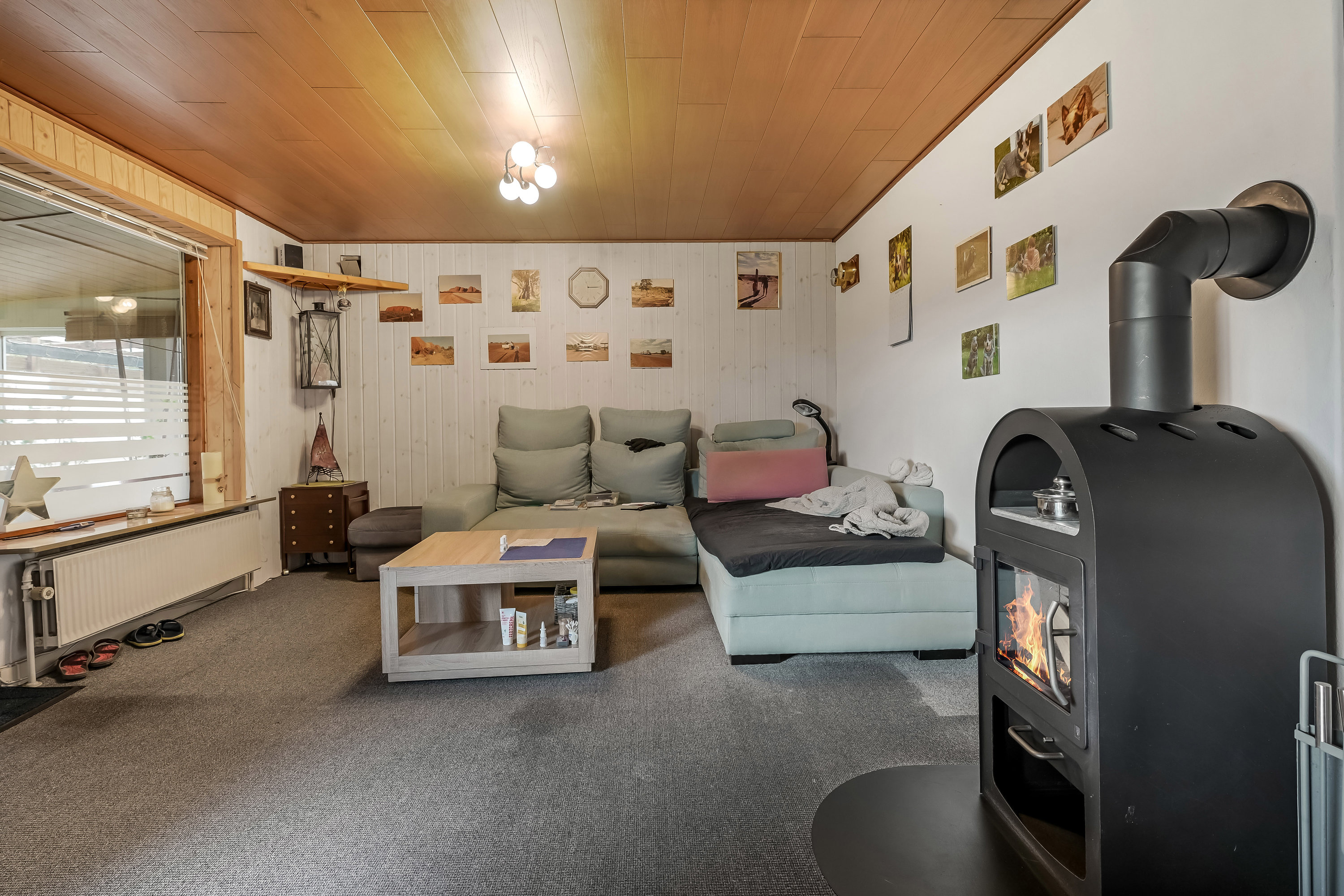 Fremhævet stue billede i fuldskærmstilstand. Billede af Laust Rasmussens Vej 1, 7200 Grindsted