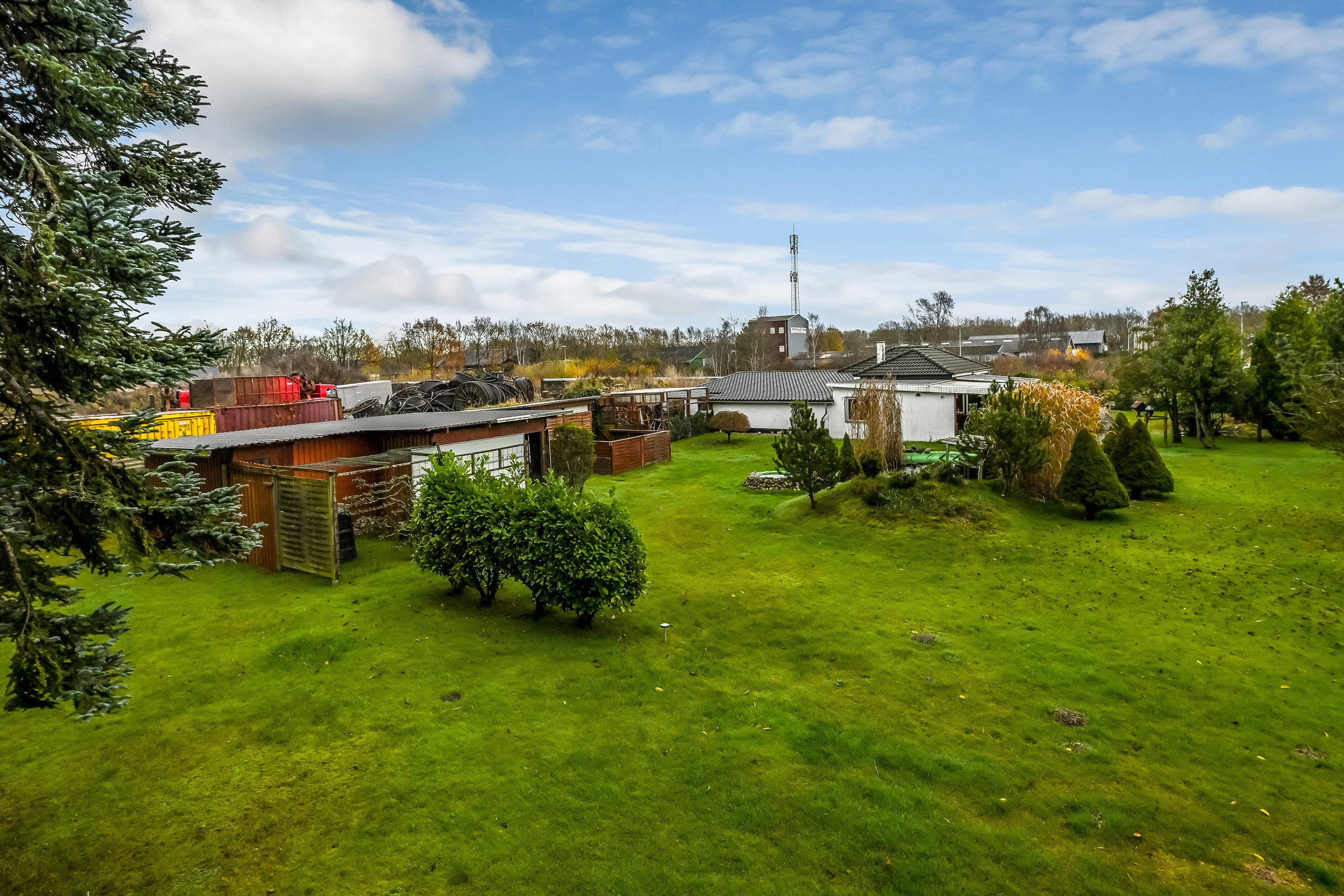 Fremhævet ejendommen billede i fuldskærmstilstand. Billede af Laust Rasmussens Vej 1, 7200 Grindsted