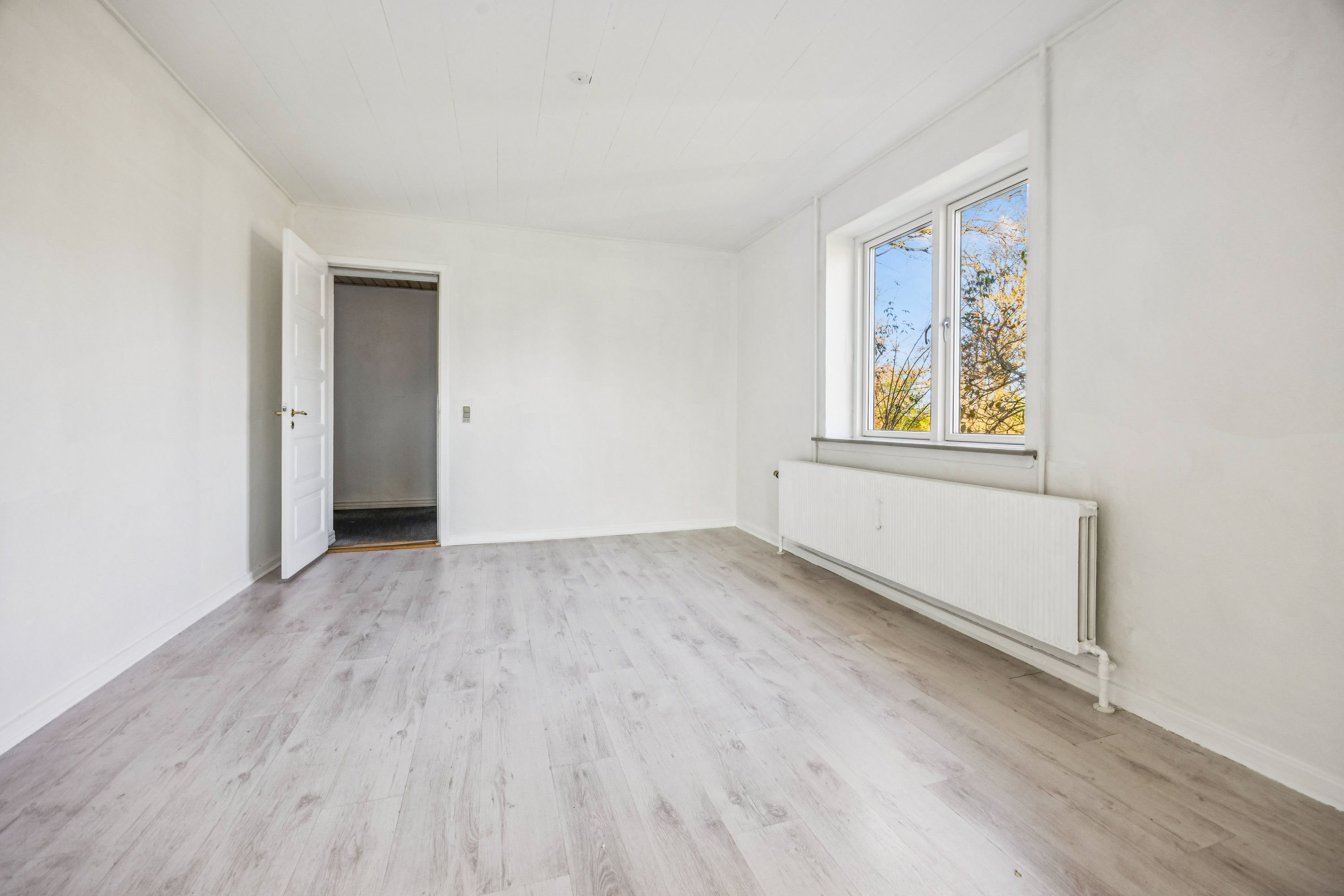 Fremhævet stue billede i fuldskærmstilstand. Billede af Stolbjergvej 1, 9500 Hobro