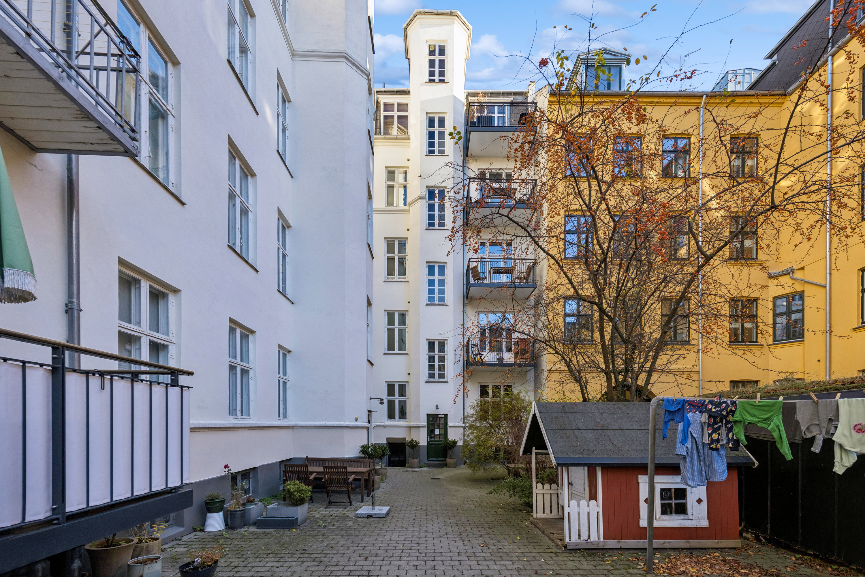 Fremhævet andet billede i fuldskærmstilstand. Billede af Mynstersvej 7A, 2. th., 1827 Frederiksberg C