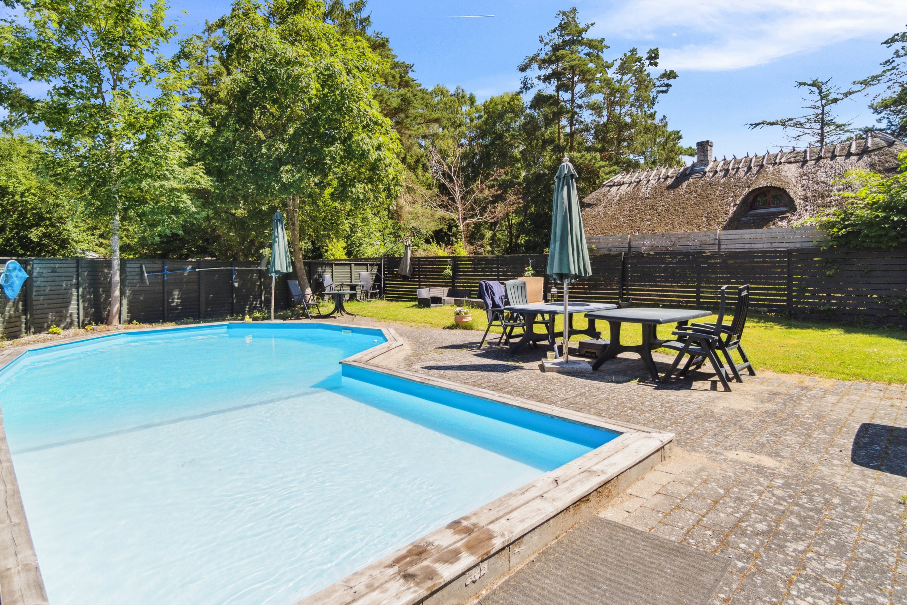 Fremhævet swimmingpool billede i fuldskærmstilstand. Billede af Helsingevej 150K, Asserbo, 3300 Frederiksværk