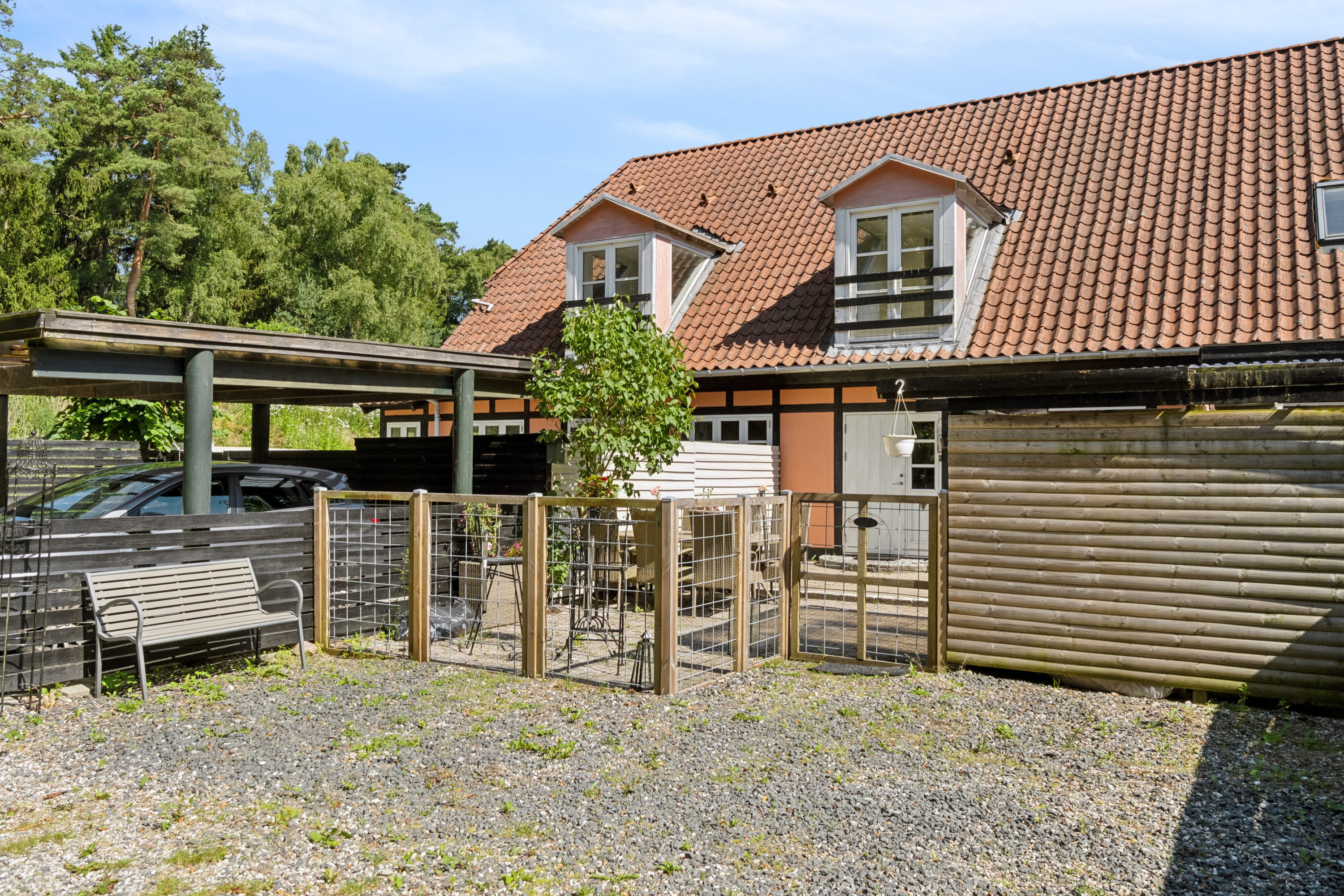 Fremhævet parkeringsplads billede i fuldskærmstilstand. Billede af Helsingevej 150K, Asserbo, 3300 Frederiksværk