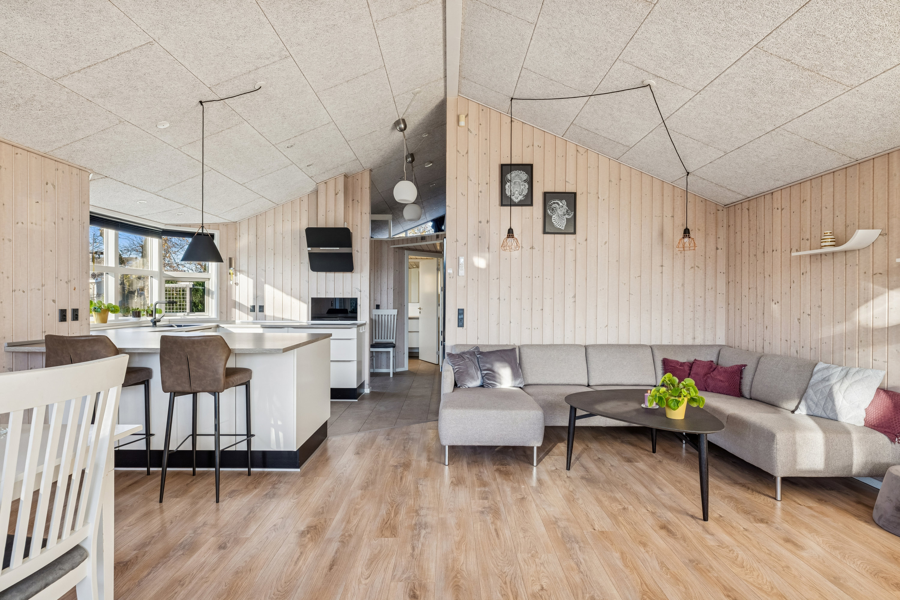 Fremhævet værelse billede i fuldskærmstilstand. Billede af Tranevej 27, Fjellerup Strand, 8585 Glesborg