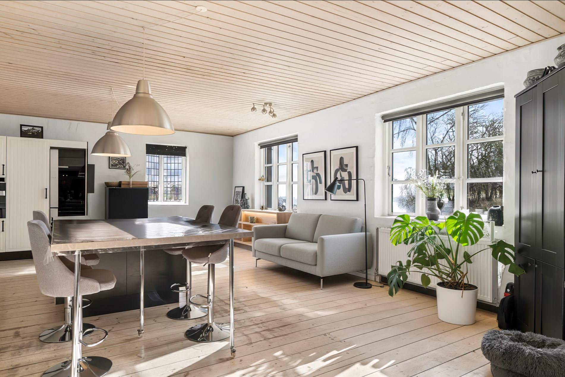 Miniaturebillede 1: køkken-alrum. Billede af Højrupvej 13, Højrup, 5750 Ringe