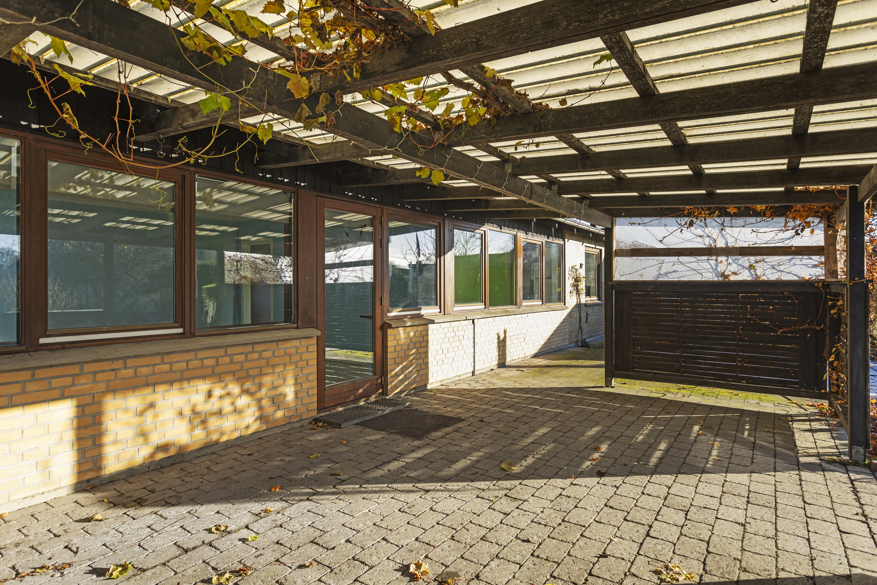 Fremhævet overdækket terrasse billede i fuldskærmstilstand. Billede af Smedegårdsvej 3, Voerså, 9300 Sæby