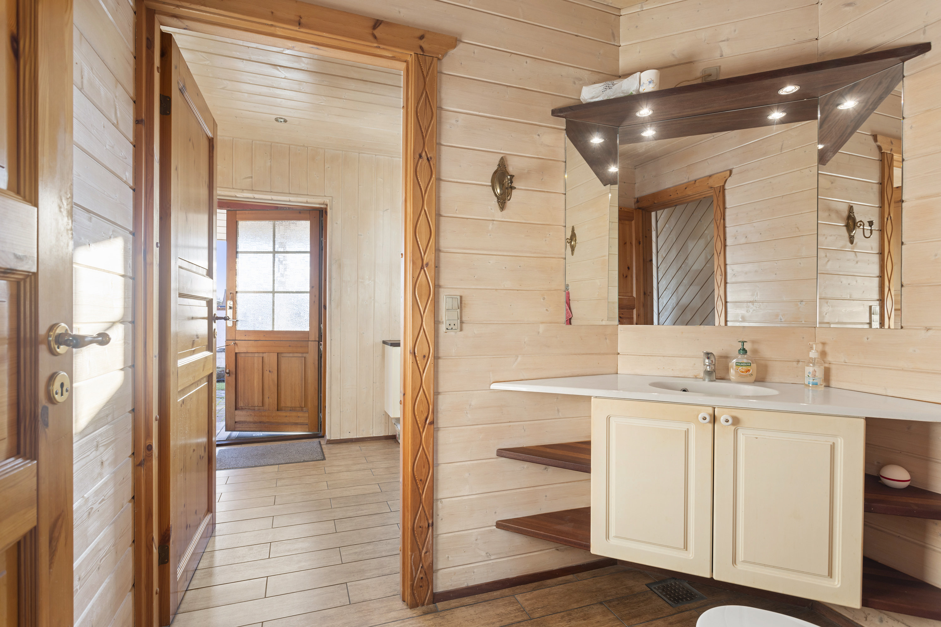 Fremhævet badeværelse billede i fuldskærmstilstand. Billede af Hans Buchs Vej 12, 9300 Sæby