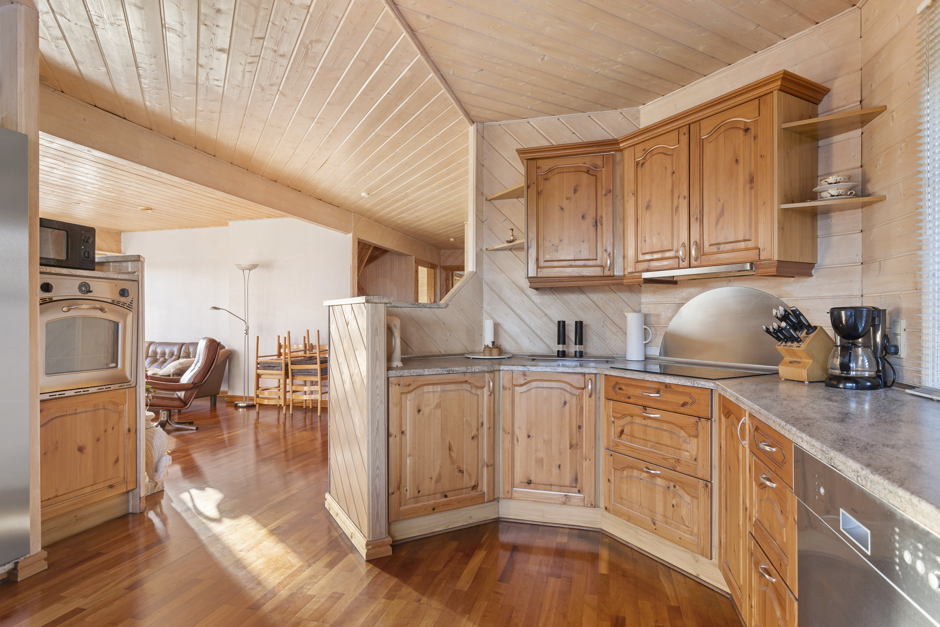 Fremhævet køkken billede i fuldskærmstilstand. Billede af Hans Buchs Vej 12, 9300 Sæby