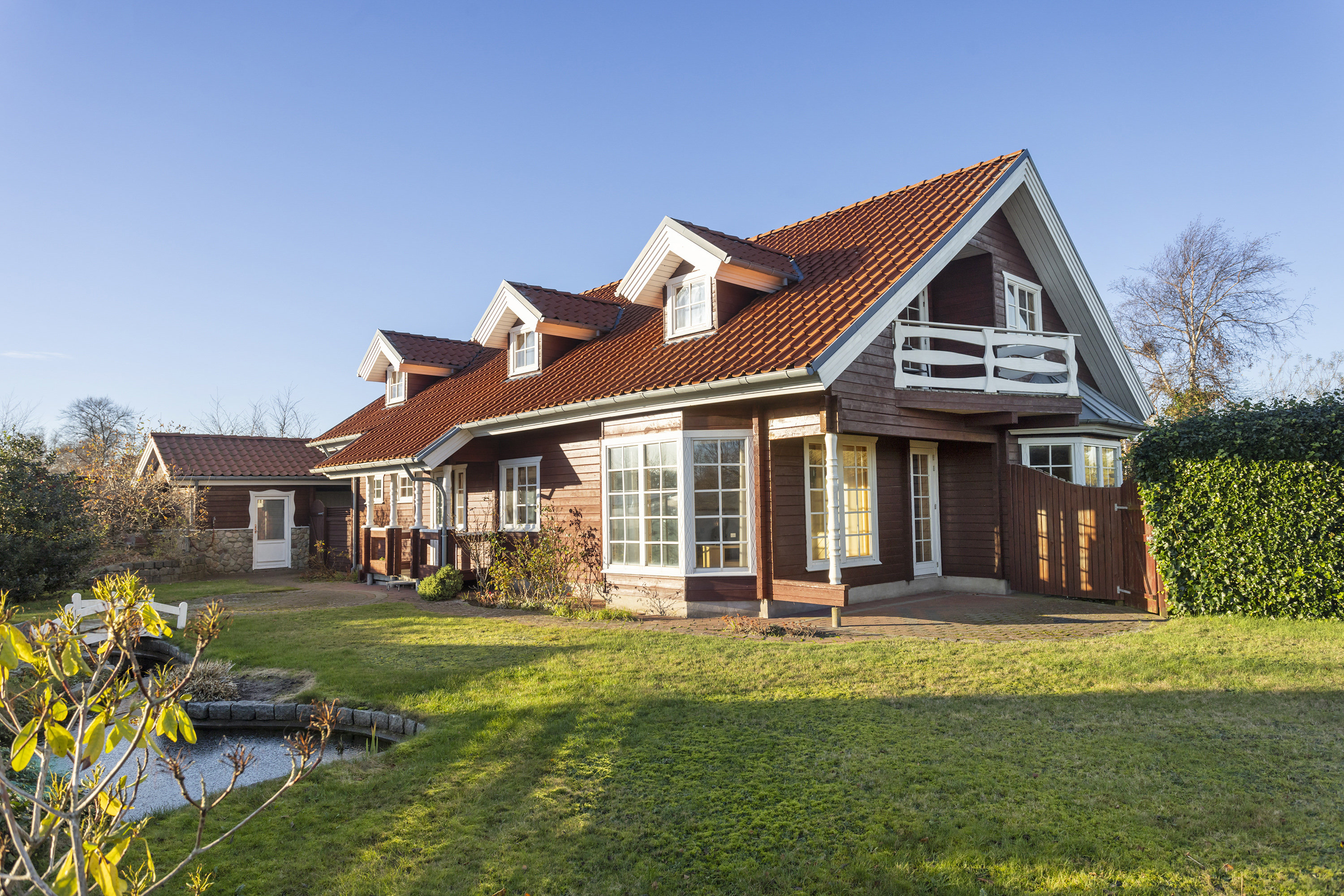 Fremhævet facade billede i fuldskærmstilstand. Billede af Hans Buchs Vej 12, 9300 Sæby