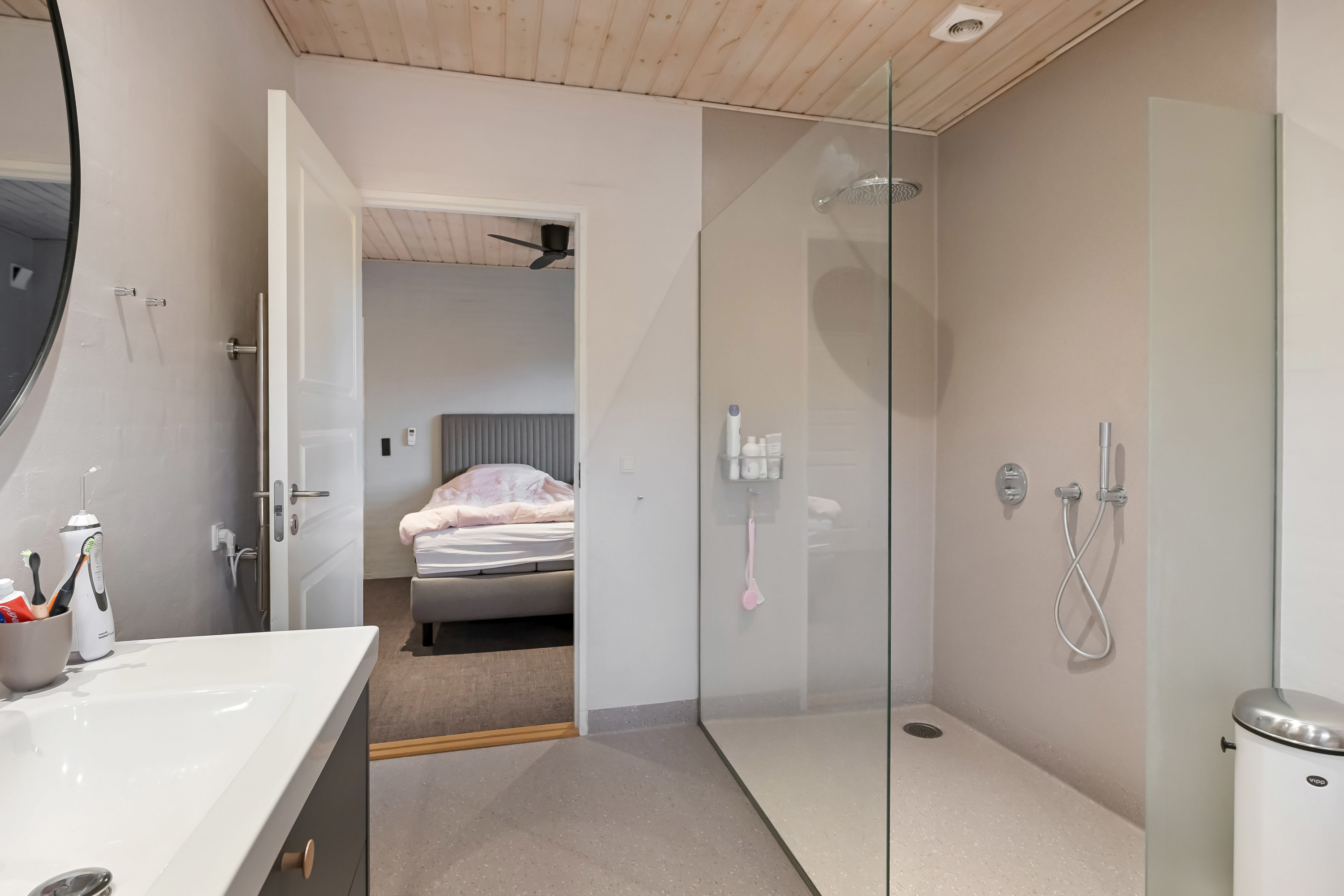 Fremhævet badeværelse billede i fuldskærmstilstand. Billede af Lokesvej 7, 6840 Oksbøl