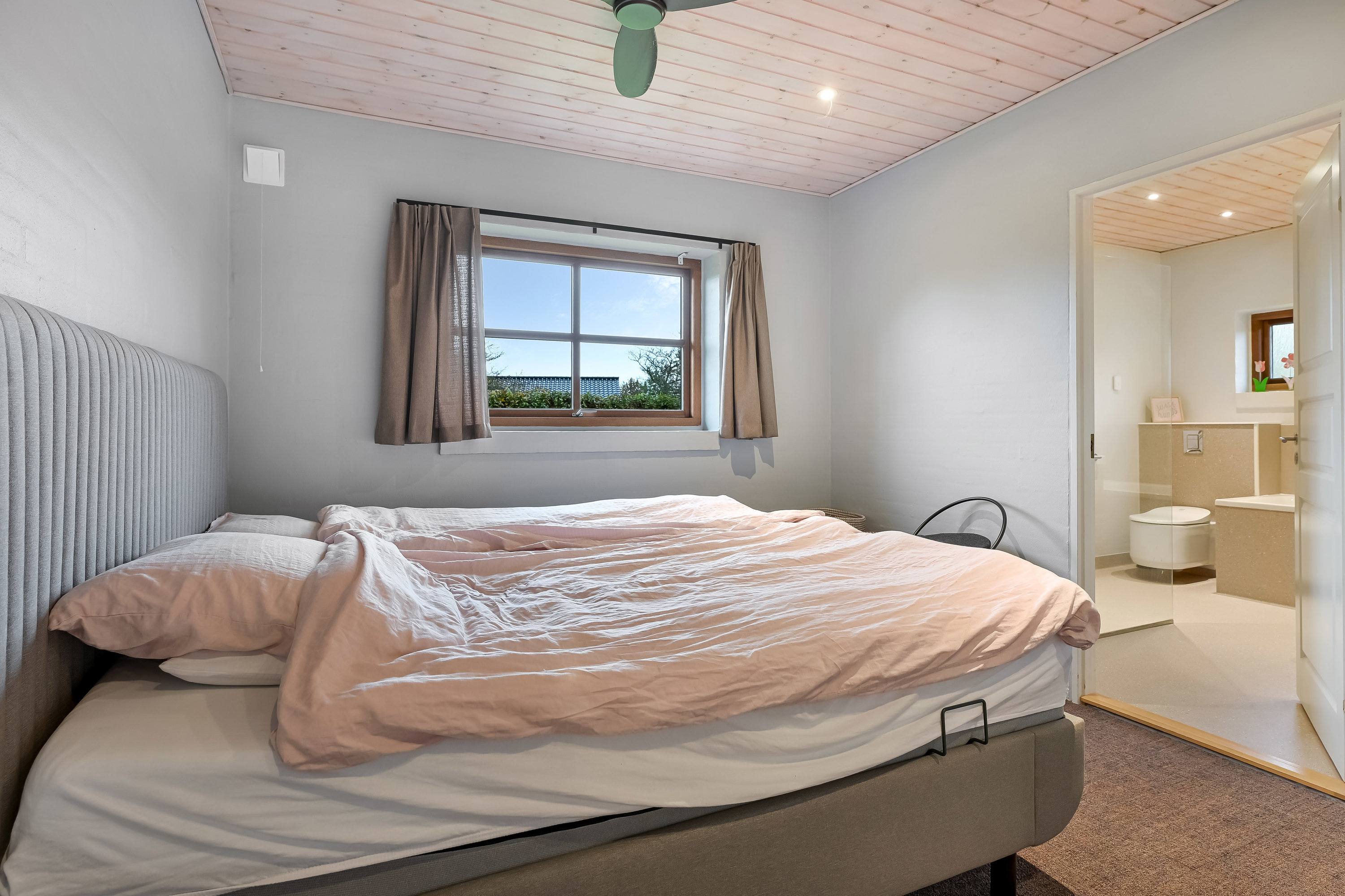 Fremhævet værelse billede i fuldskærmstilstand. Billede af Lokesvej 7, 6840 Oksbøl