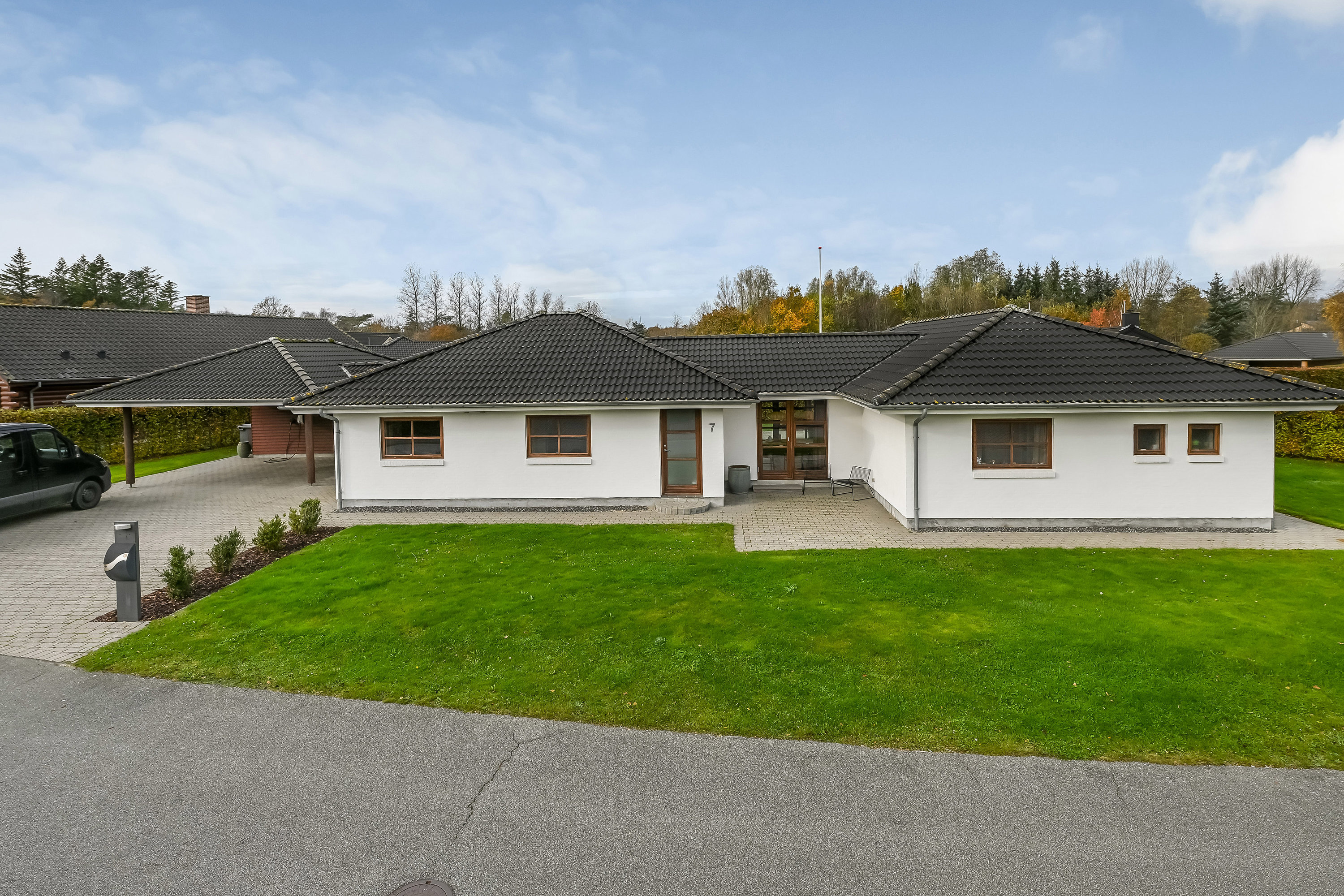 Fremhævet ejendommen billede i fuldskærmstilstand. Billede af Lokesvej 7, 6840 Oksbøl