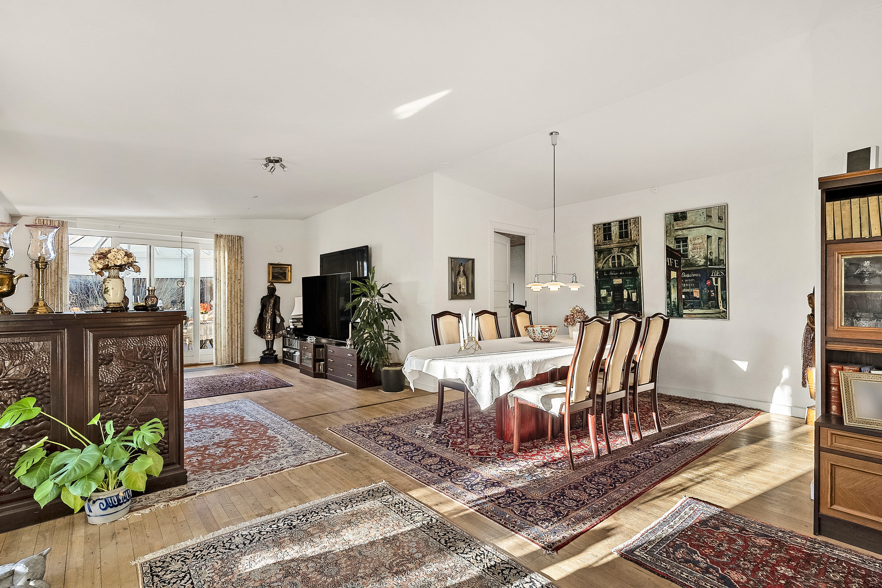 Fremhævet spisestue billede i fuldskærmstilstand. Billede af Gyvelvej 5, Bellinge, 5250 Odense SV