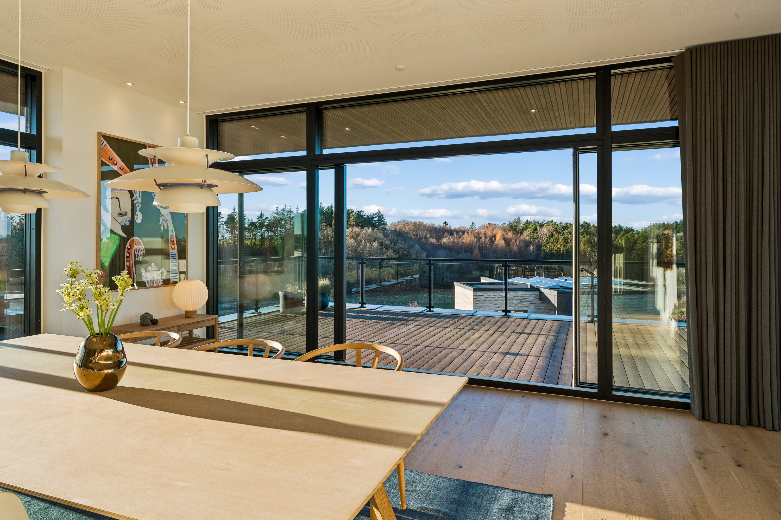 Fremhævet køkken-alrum billede i fuldskærmstilstand. Billede af Høje Støvring 68, 9530 Støvring