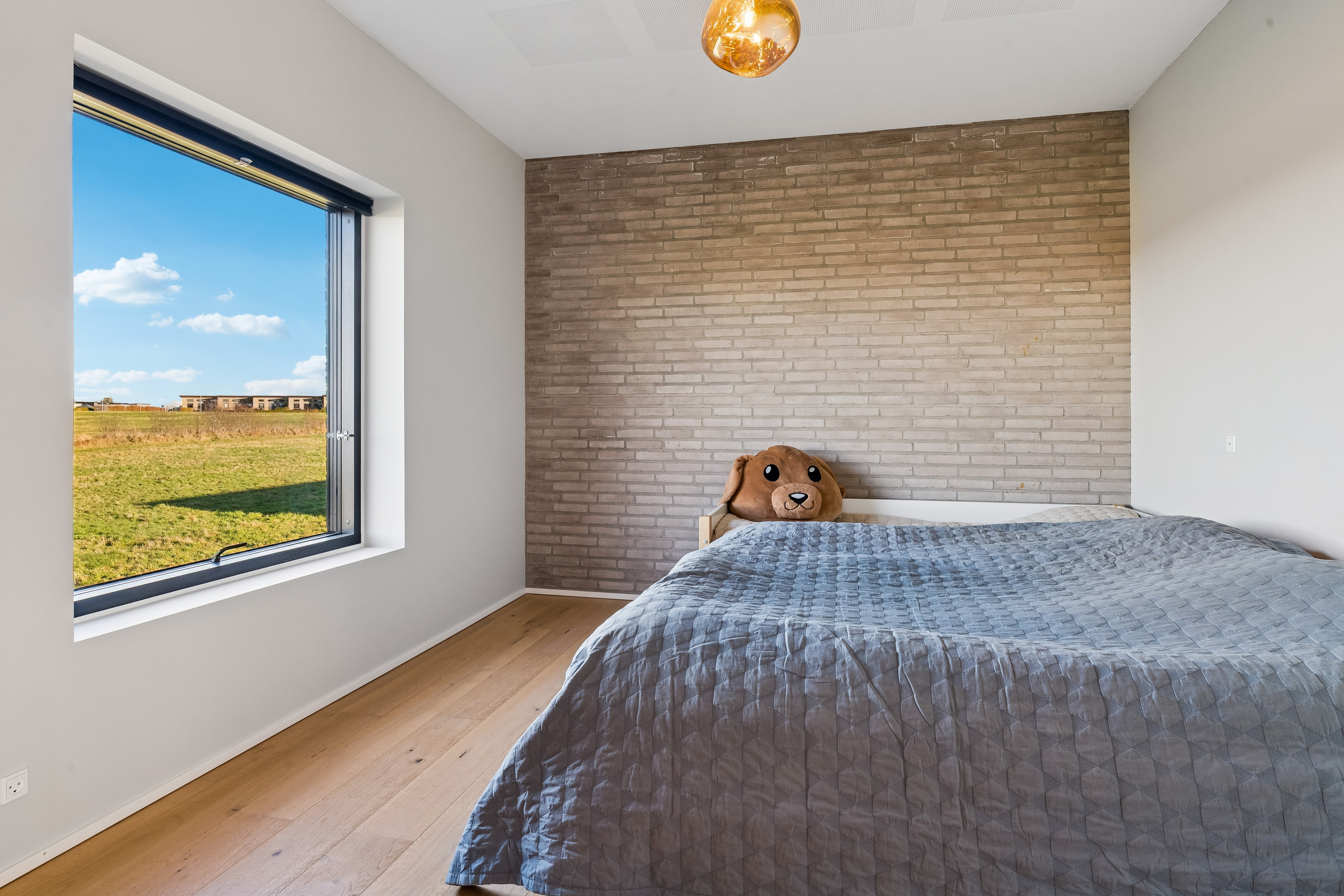 Fremhævet soveværelse billede i fuldskærmstilstand. Billede af Høje Støvring 68, 9530 Støvring