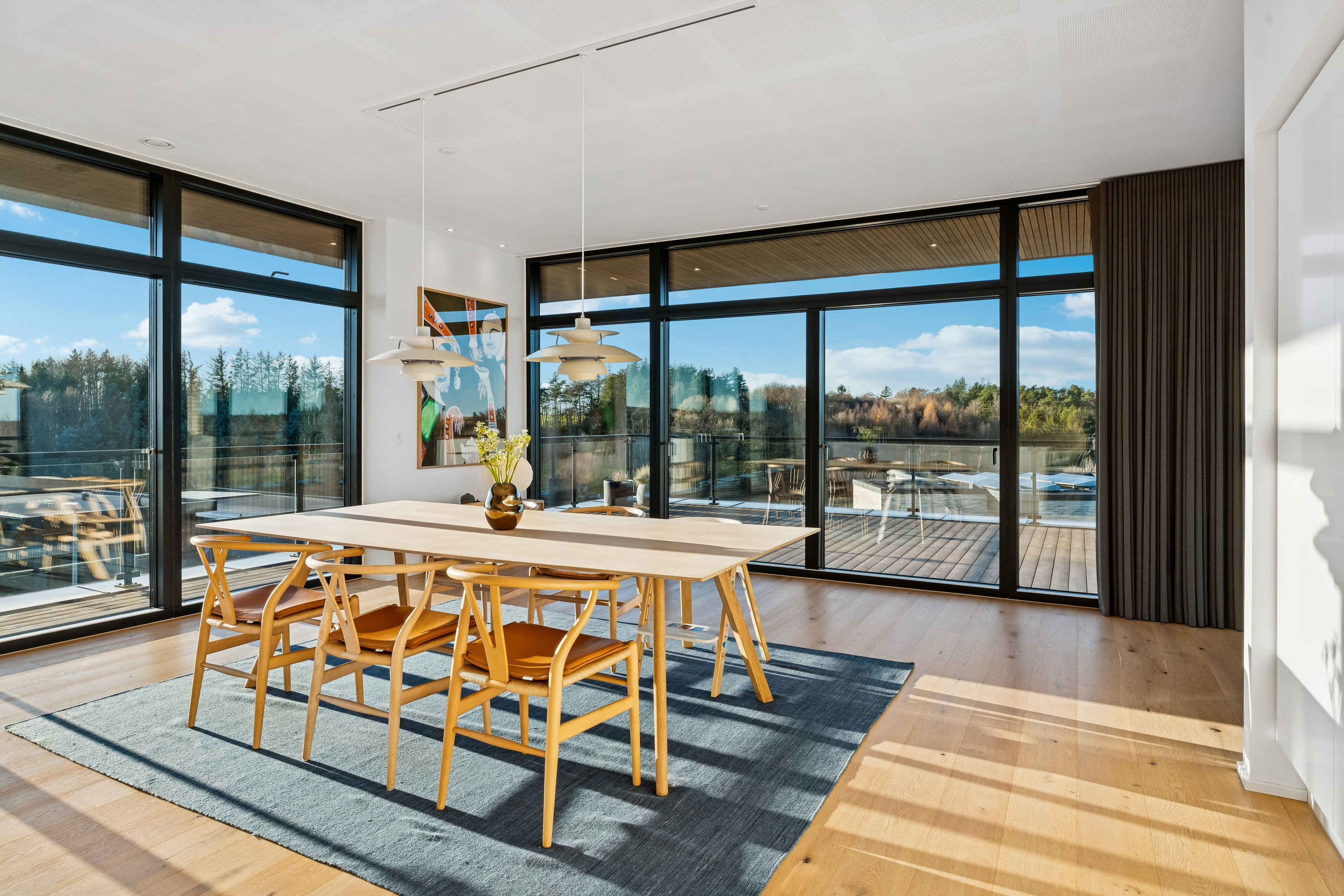 Fremhævet køkken-alrum billede i fuldskærmstilstand. Billede af Høje Støvring 68, 9530 Støvring