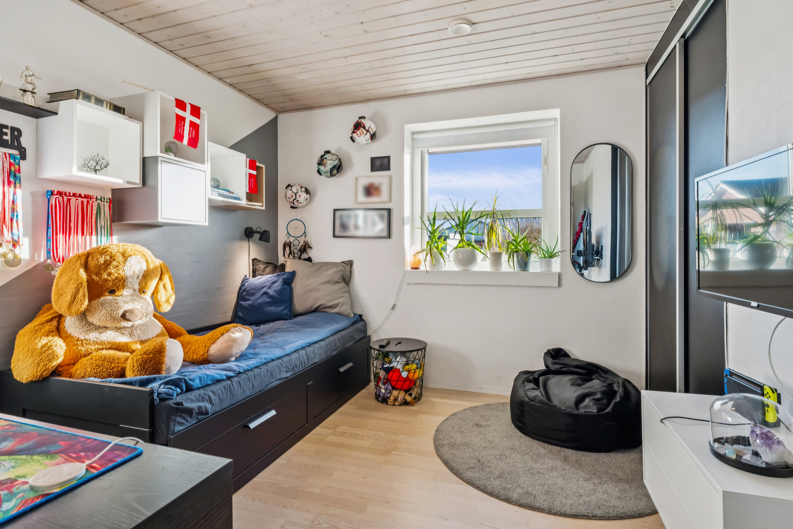 Fremhævet stue billede i fuldskærmstilstand. Billede af Kærhavegårdvej 70, 9270 Klarup