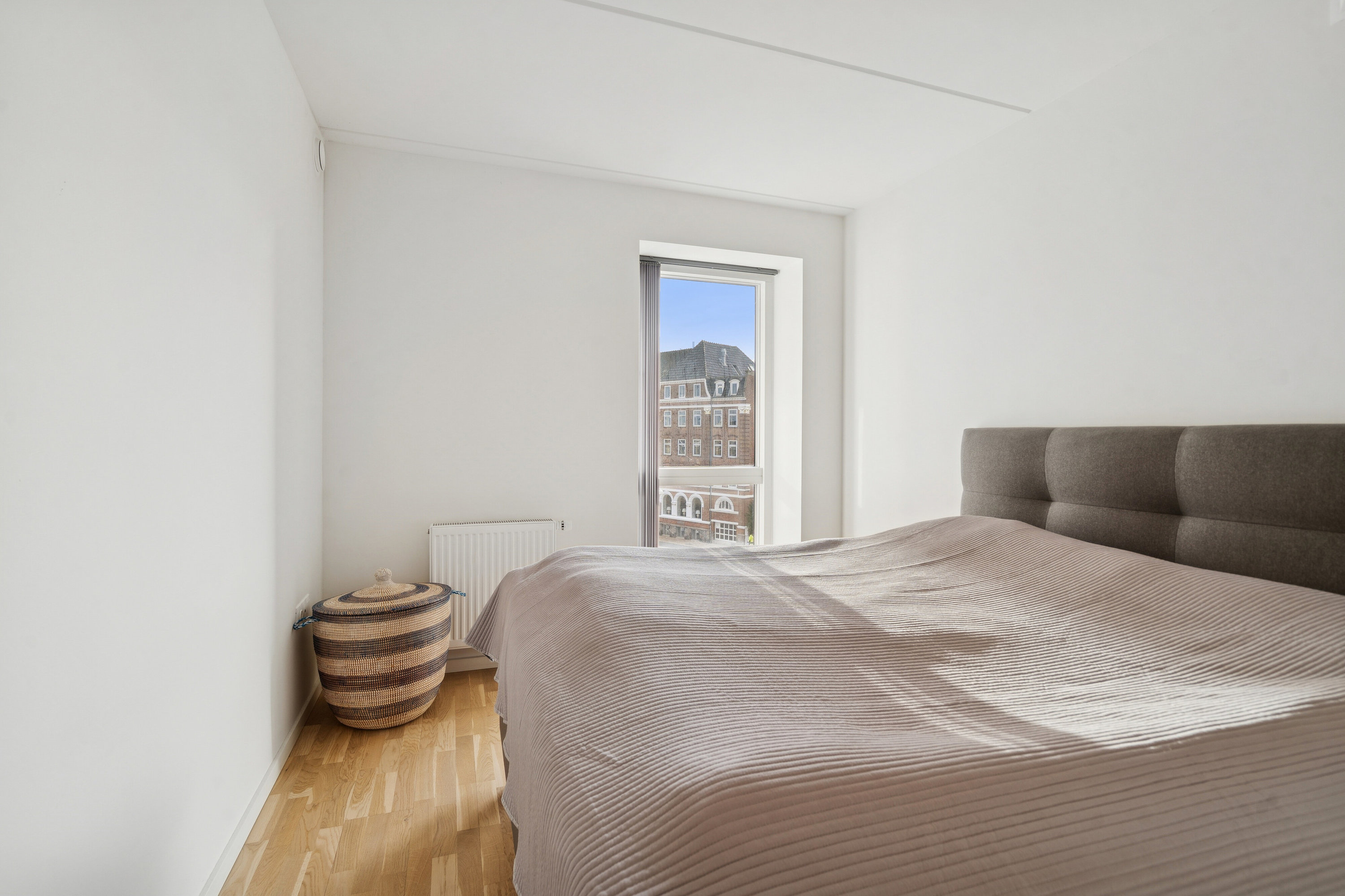 Fremhævet soveværelse billede i fuldskærmstilstand. Billede af Østre Stationsvej 37L, 3. 2., 5000 Odense C