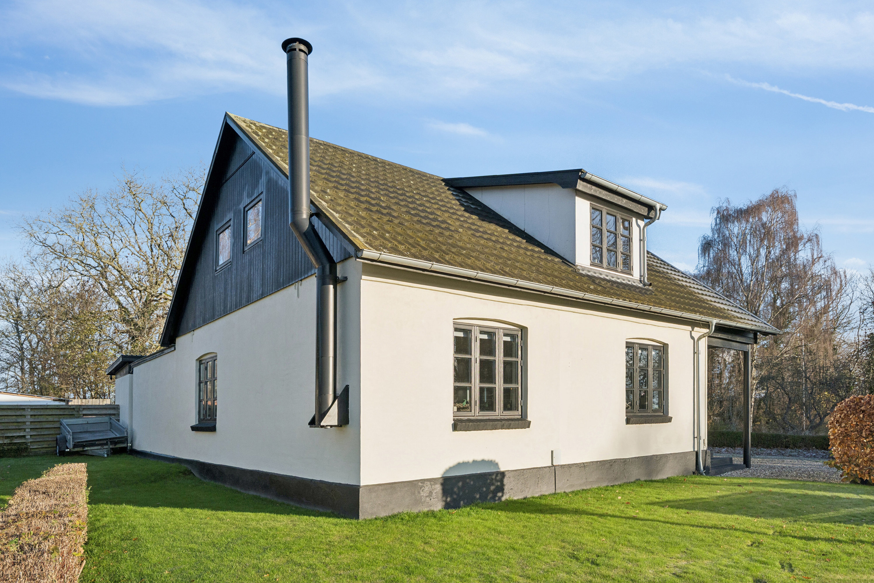 Fremhævet set fra vejen billede i fuldskærmstilstand. Billede af Lilleringvej 5, Storring, 8464 Galten