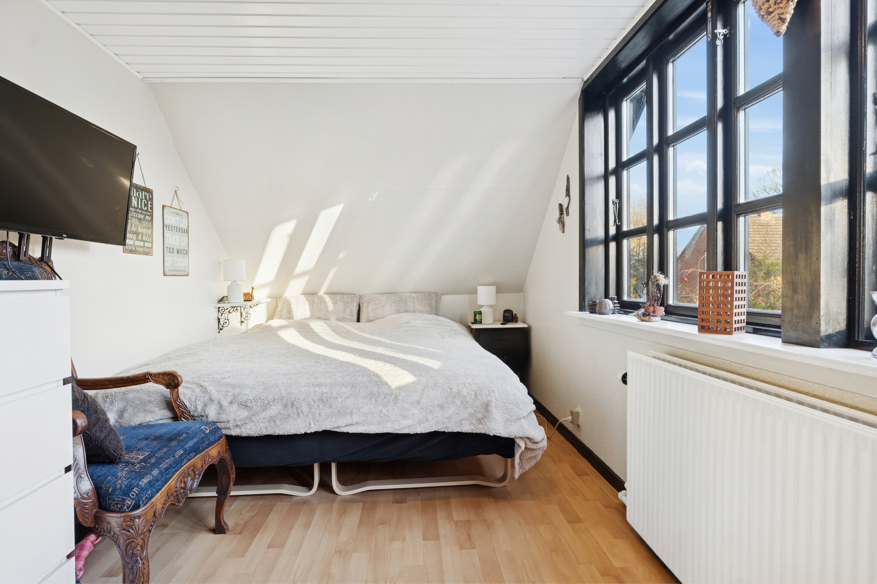 Fremhævet soveværelse billede i fuldskærmstilstand. Billede af Lilleringvej 5, Storring, 8464 Galten