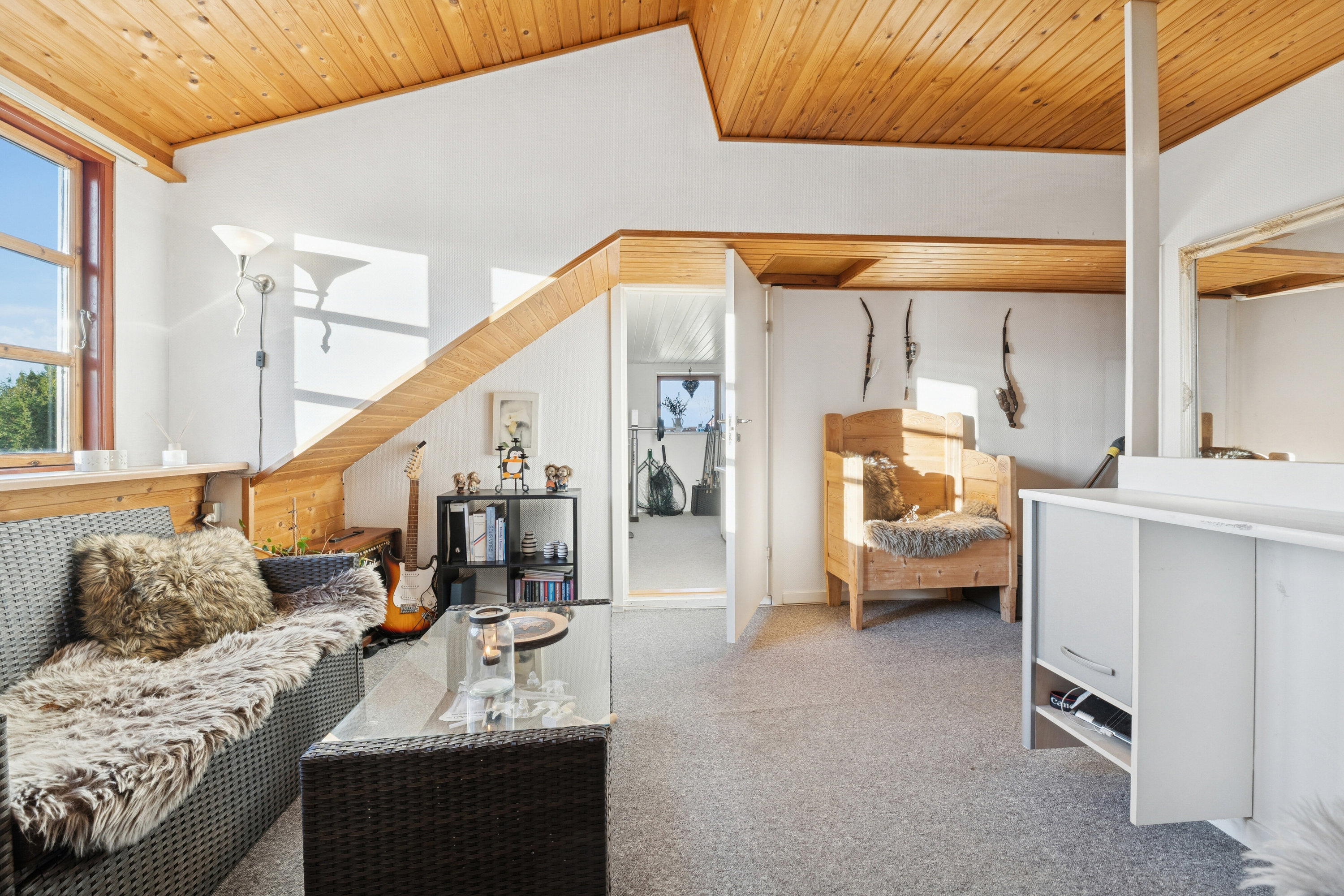 Fremhævet stue billede i fuldskærmstilstand. Billede af Lilleringvej 5, Storring, 8464 Galten