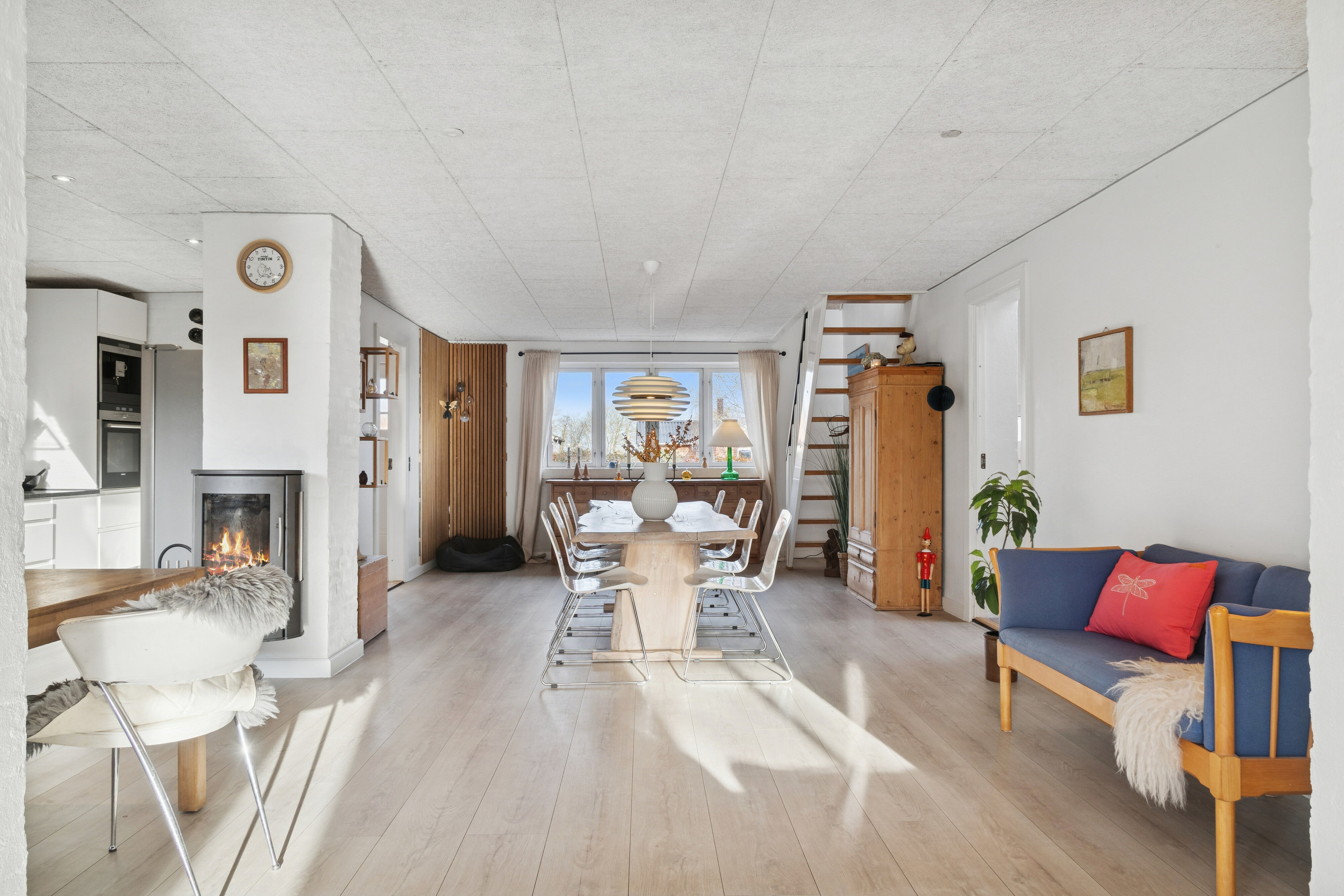 Fremhævet stue billede i fuldskærmstilstand. Billede af Thorningvej 33, 8620 Kjellerup