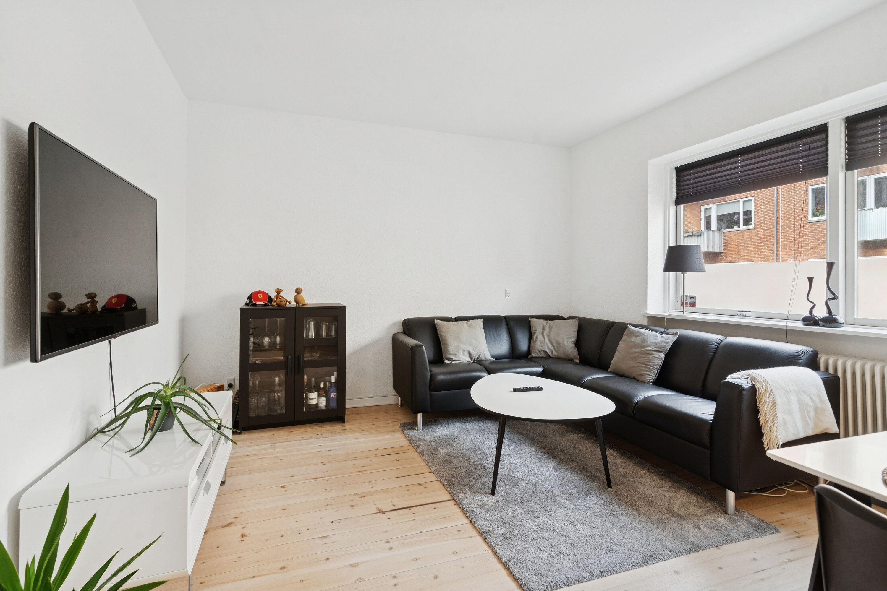 Fremhævet stue billede i fuldskærmstilstand. Billede af Thuresensgade 9A, st.. tv., 5000 Odense C