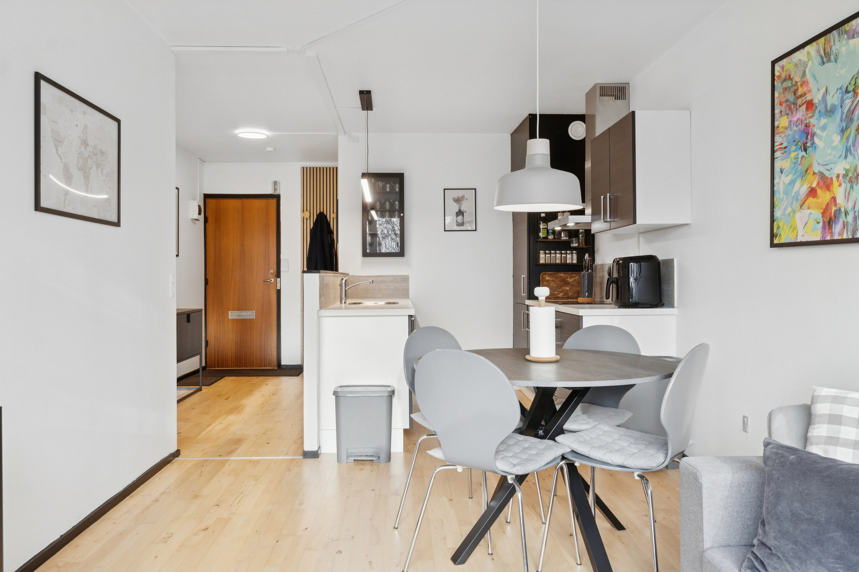 Fremhævet køkken-alrum billede i fuldskærmstilstand. Billede af Parkvej 178, 2. 34., 4700 Næstved