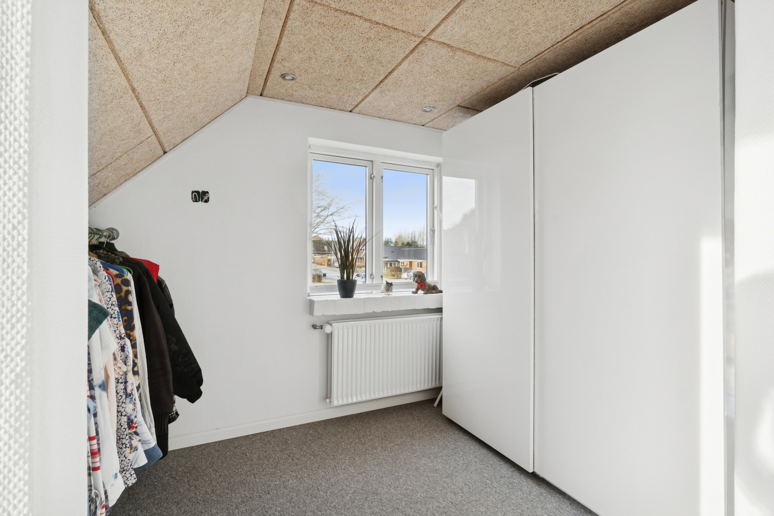 Fremhævet værelse billede i fuldskærmstilstand. Billede af Thorningvej 33, 8620 Kjellerup