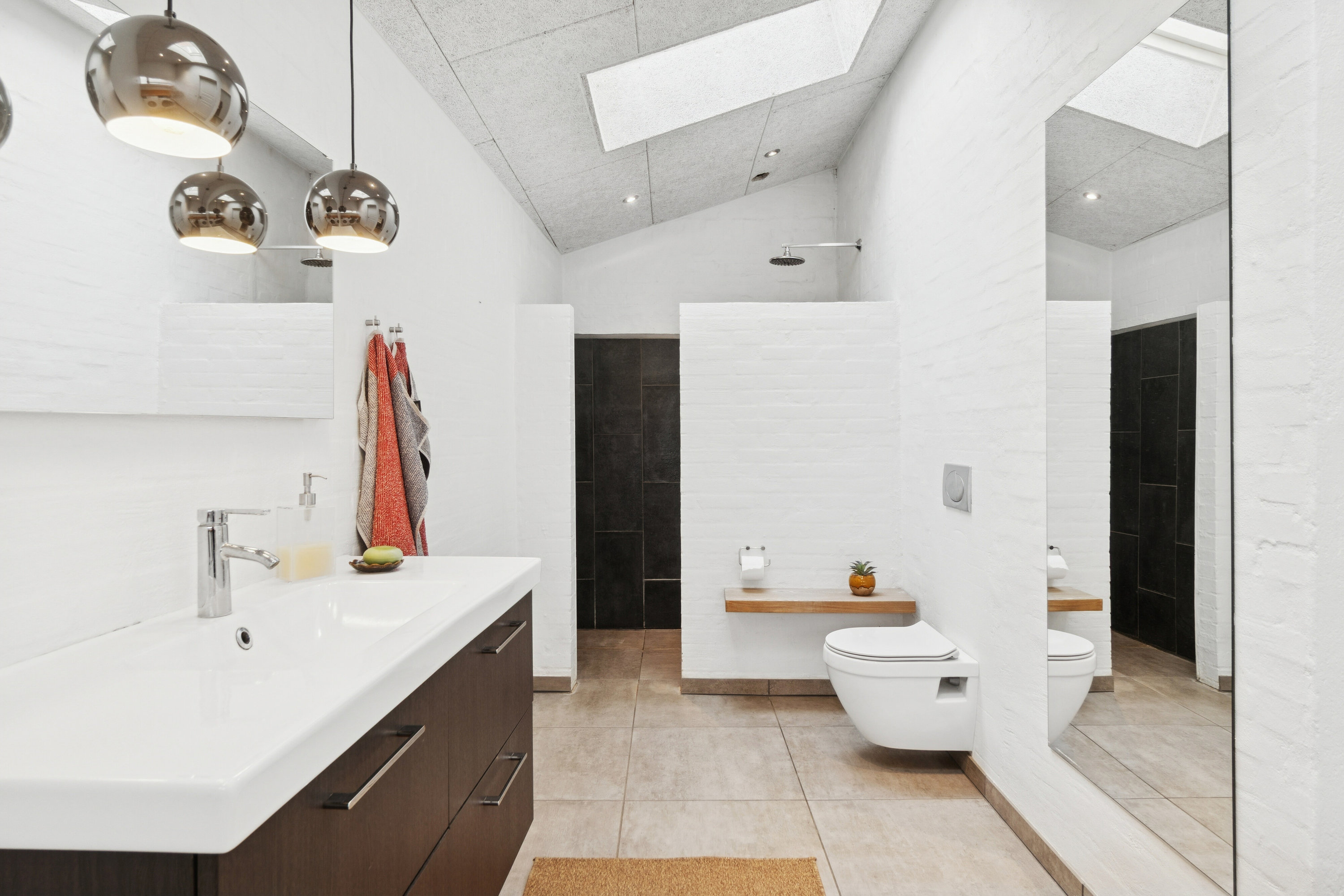 Miniaturebillede 1: badeværelse. Billede af Thorningvej 33, 8620 Kjellerup