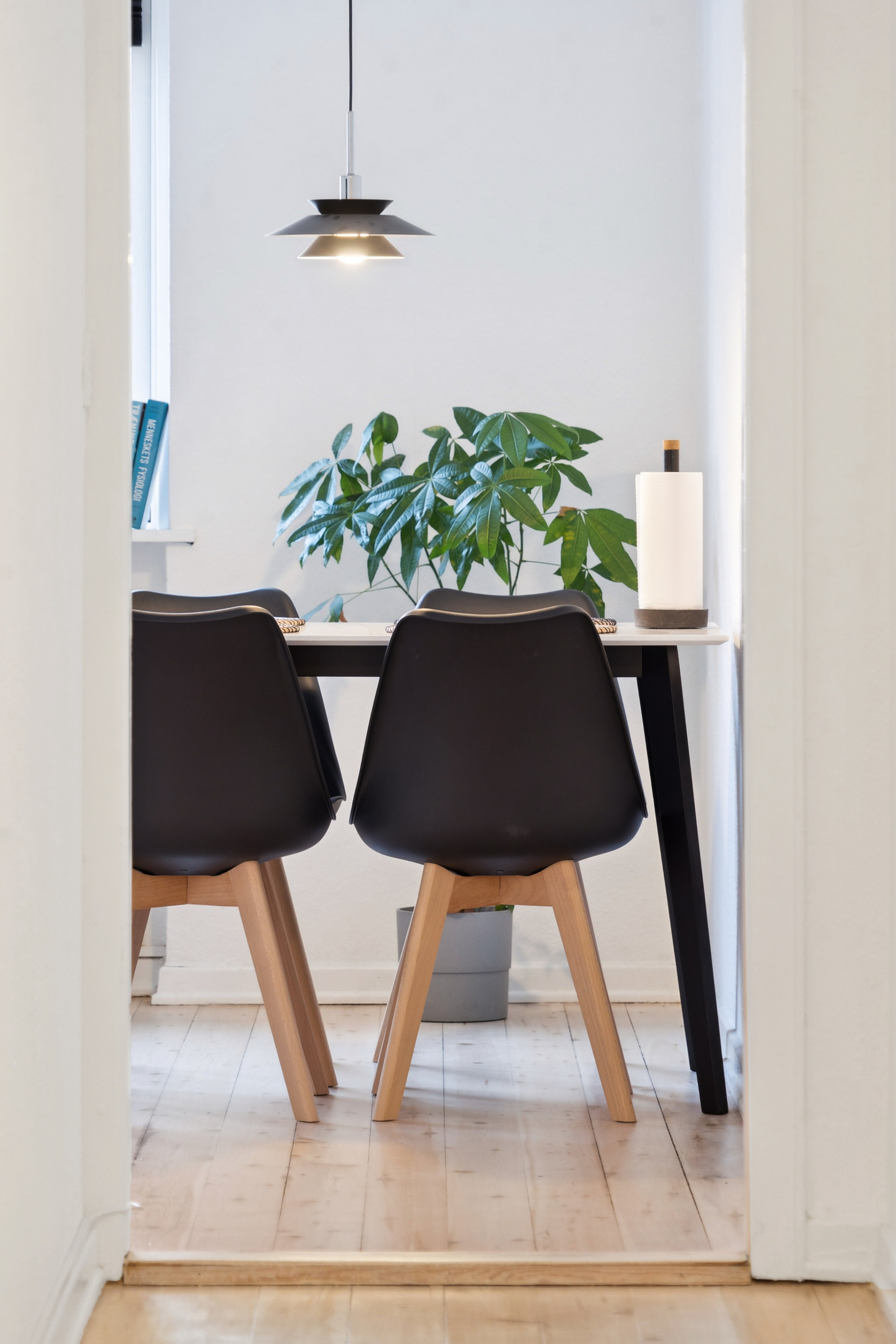 Fremhævet spisestue billede i fuldskærmstilstand. Billede af Thuresensgade 9A, st.. tv., 5000 Odense C