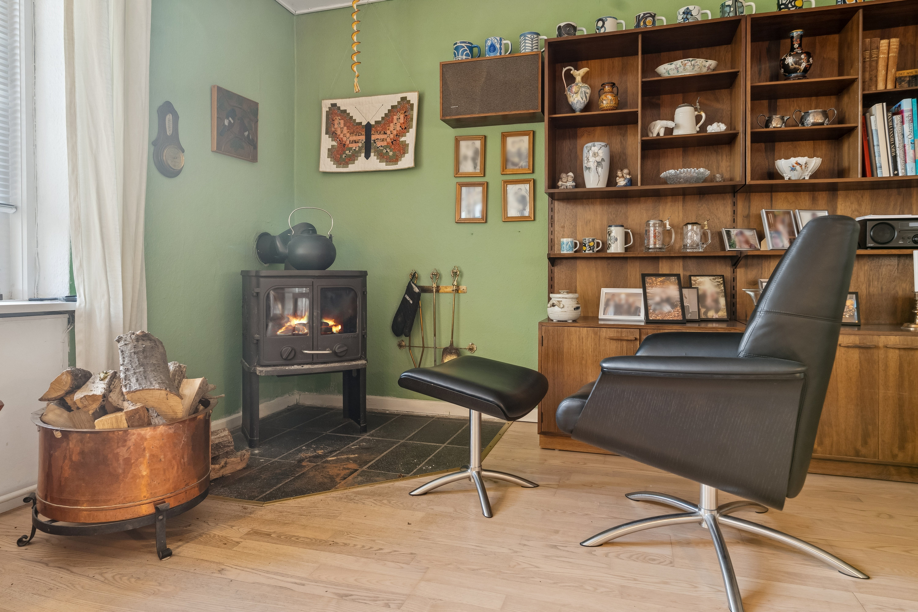 Fremhævet stue billede i fuldskærmstilstand. Billede af Rosenholmvej 23, 8930 Randers NØ