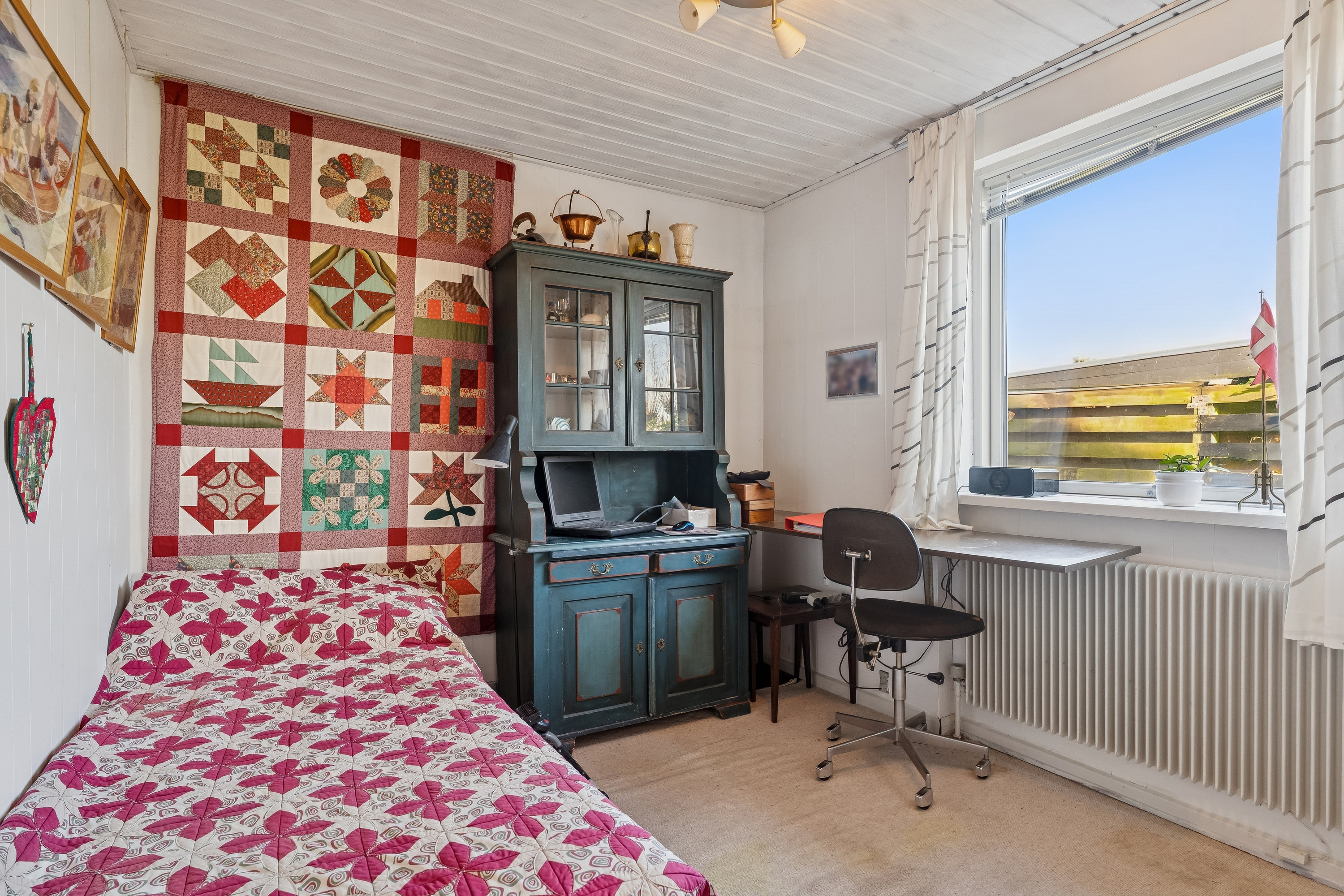 Fremhævet stue billede i fuldskærmstilstand. Billede af Rosenholmvej 23, 8930 Randers NØ