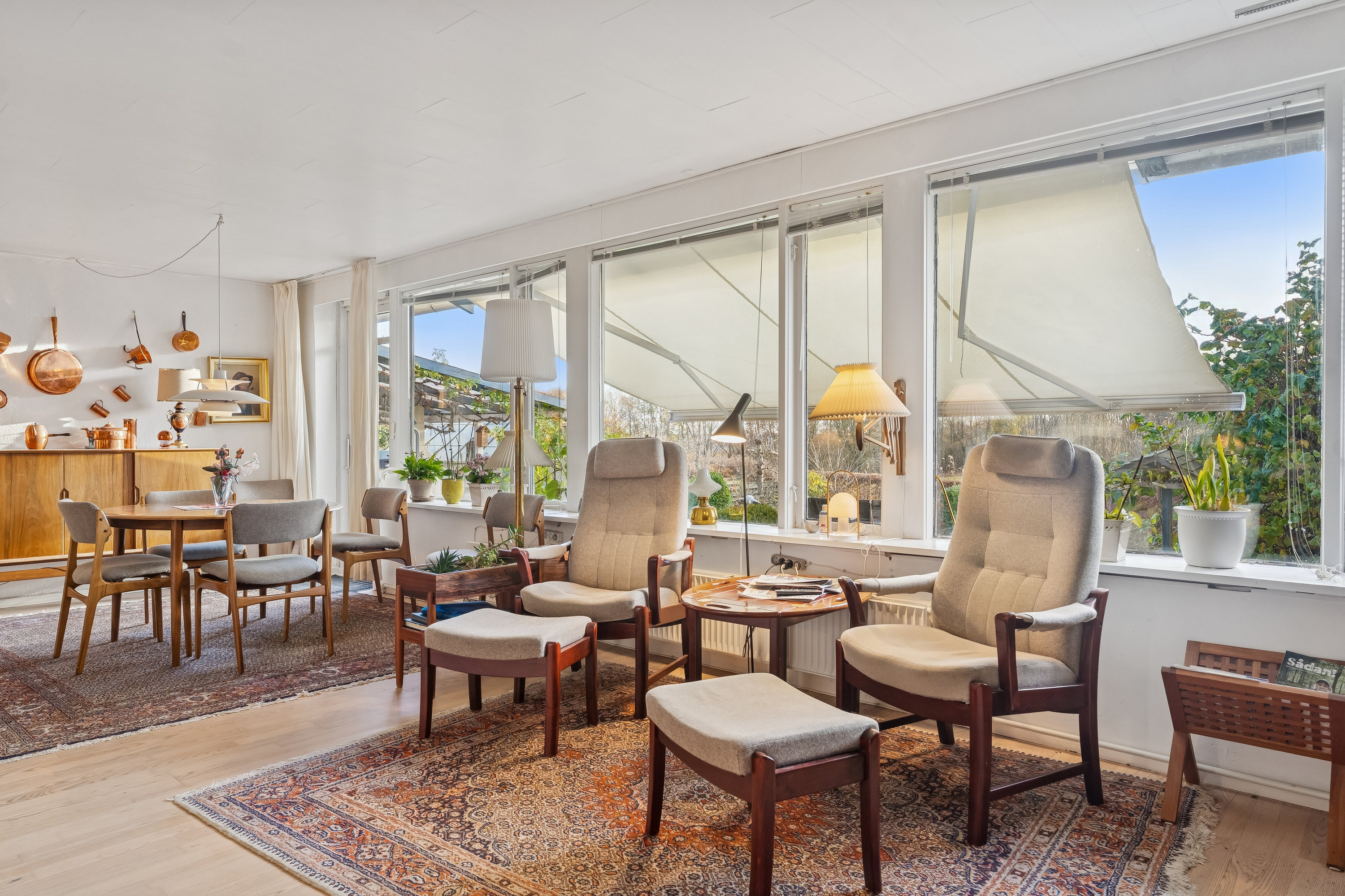 Fremhævet stue billede i fuldskærmstilstand. Billede af Rosenholmvej 23, 8930 Randers NØ