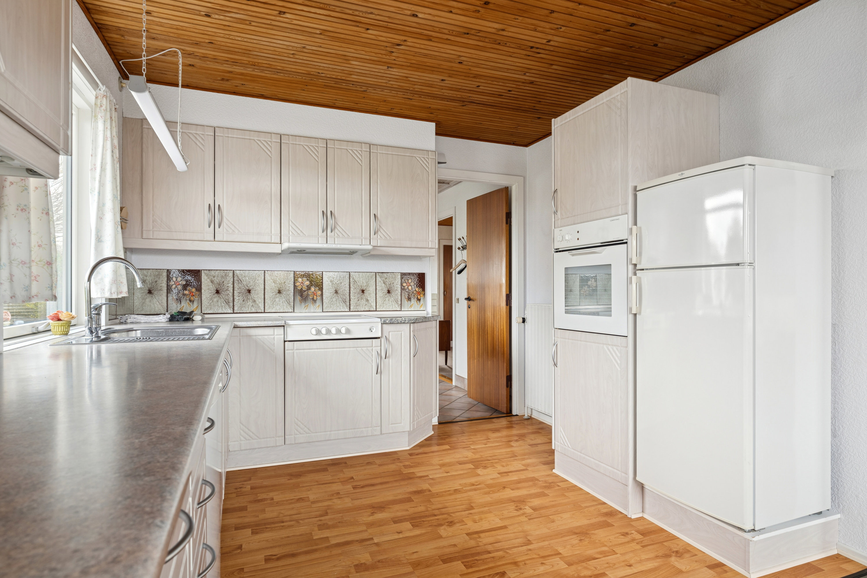 Fremhævet køkken billede i fuldskærmstilstand. Billede af Pilevej 11, 4760 Vordingborg