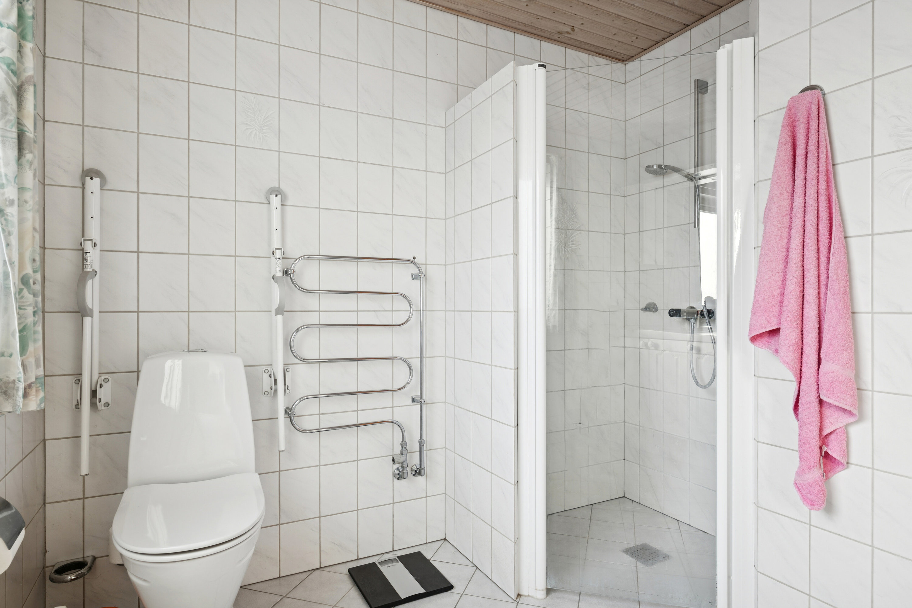 Fremhævet badeværelse billede i fuldskærmstilstand. Billede af Pilevej 11, 4760 Vordingborg