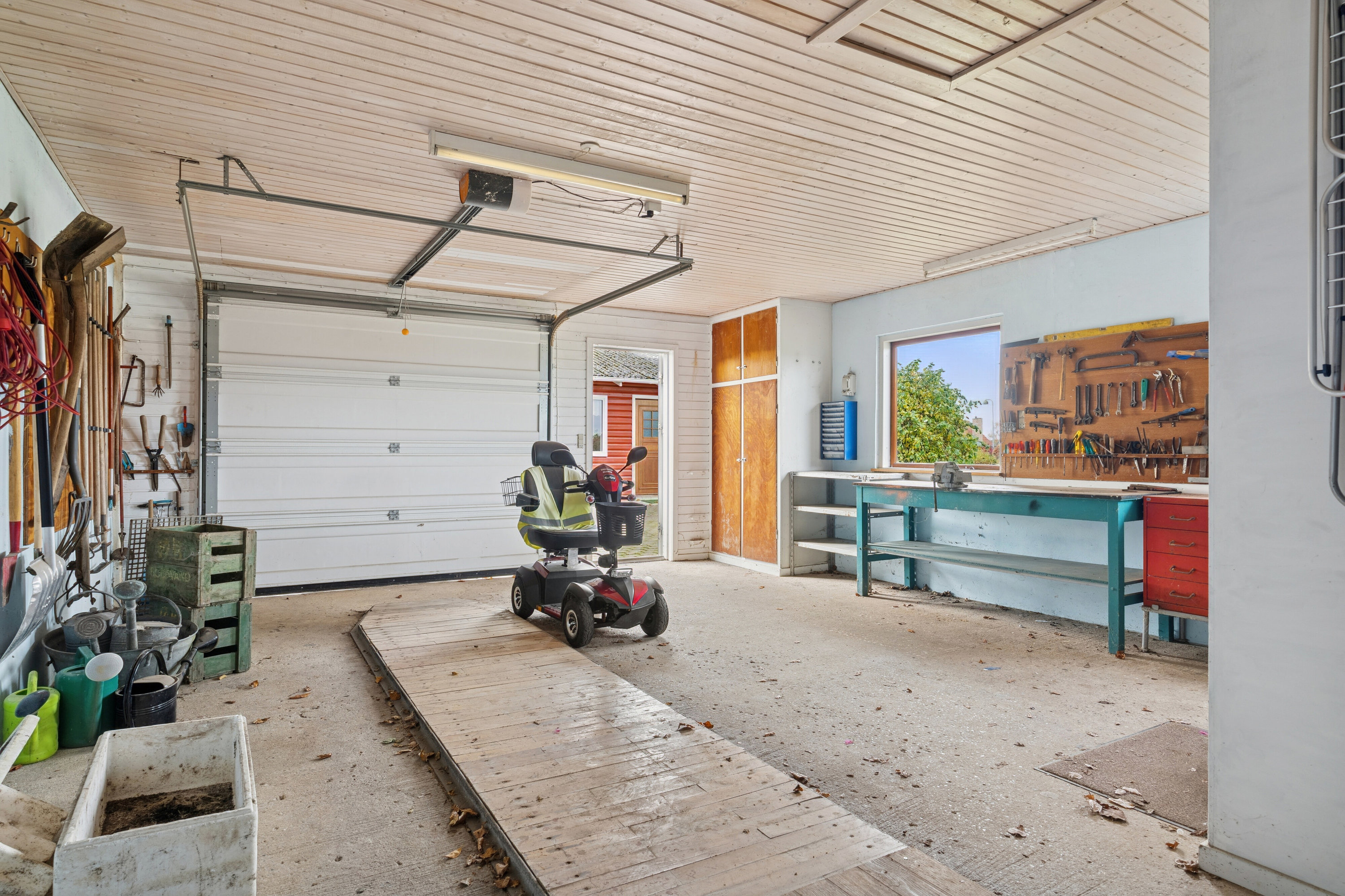 Fremhævet garage billede i fuldskærmstilstand. Billede af Pilevej 11, 4760 Vordingborg