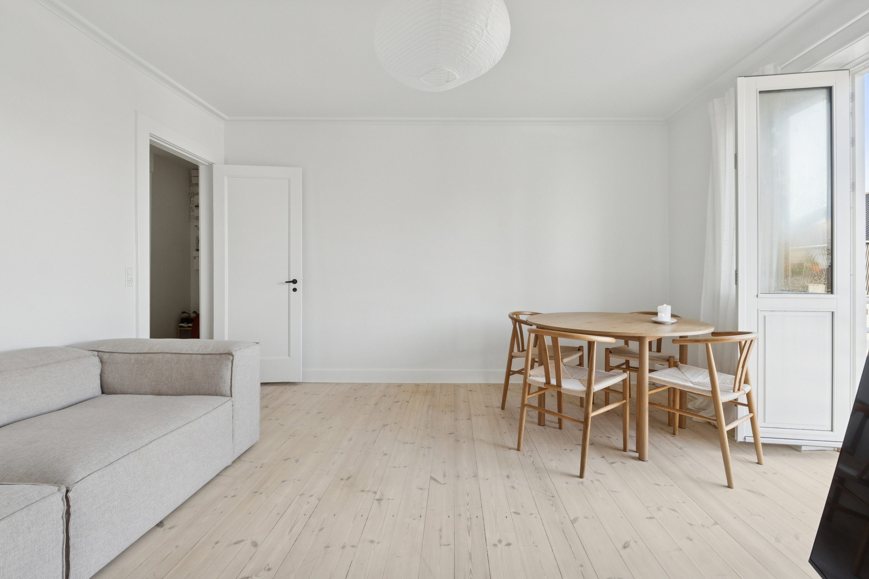 Fremhævet stue billede i fuldskærmstilstand. Billede af Bagsværdvej 71B, 1. tv., 2800 Kongens Lyngby