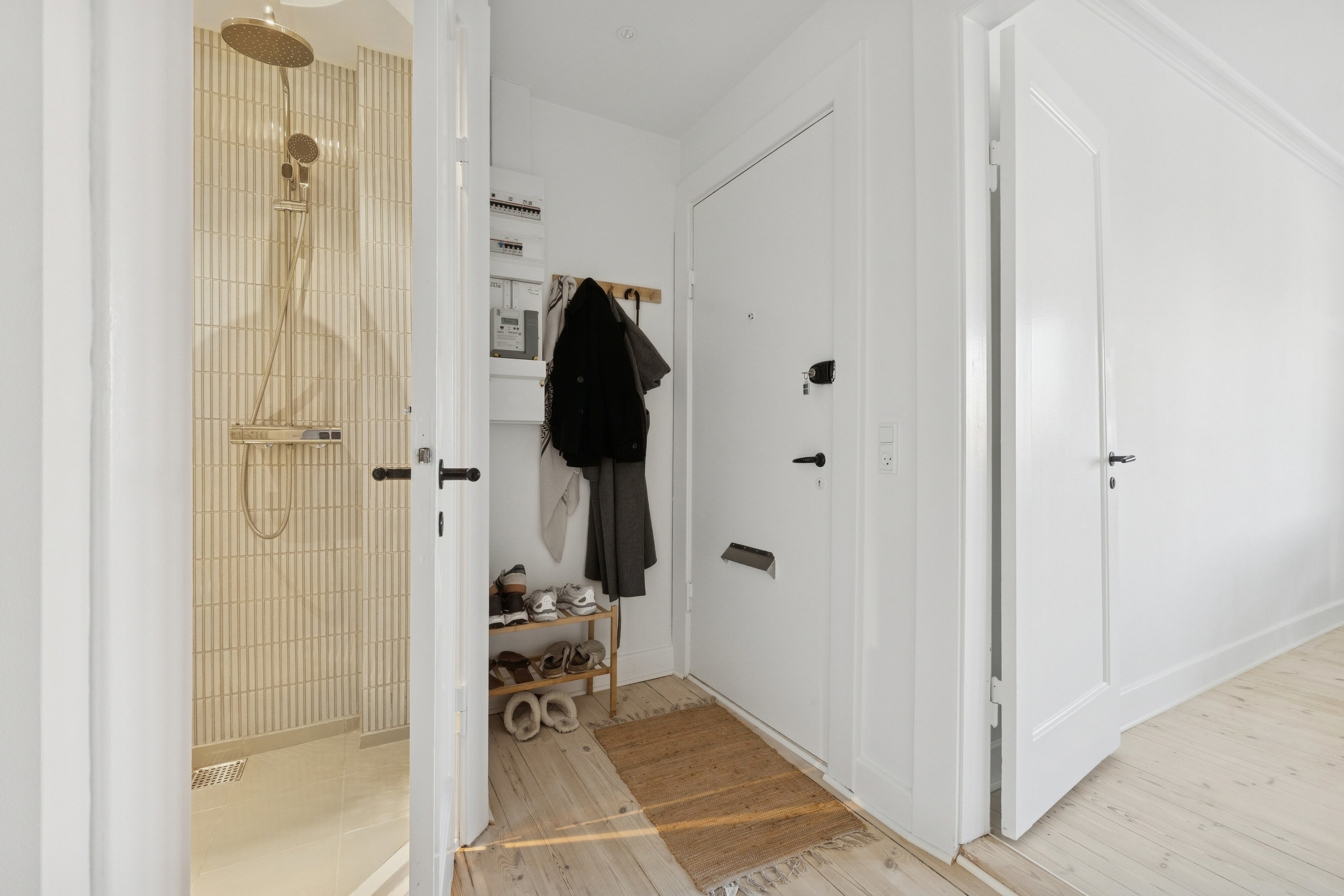 Fremhævet gang billede i fuldskærmstilstand. Billede af Bagsværdvej 71B, 1. tv., 2800 Kongens Lyngby