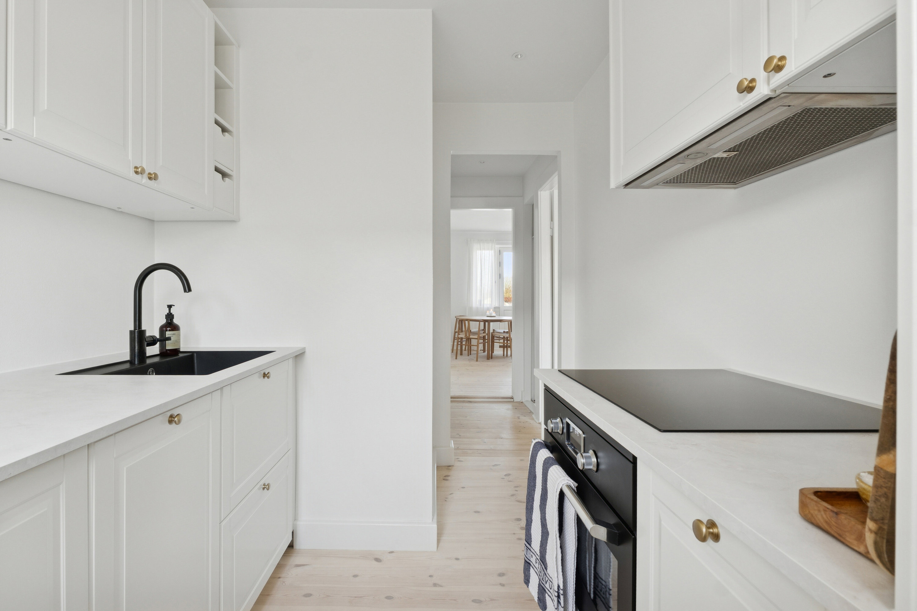 Miniaturebillede 1: køkken. Billede af Bagsværdvej 71B, 1. tv., 2800 Kongens Lyngby